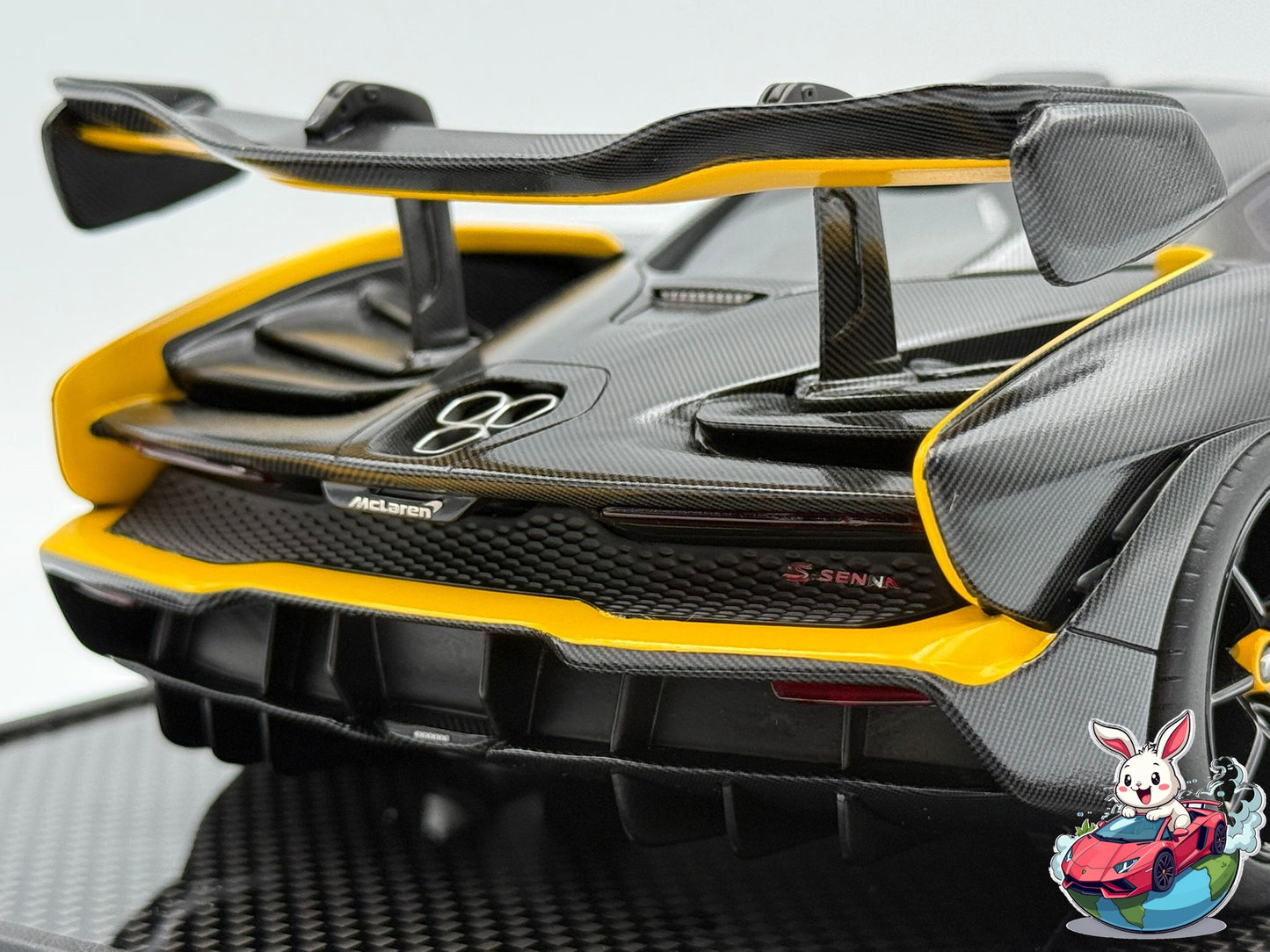 Ivy Merit 1:18 McLaren Senna MSO (Carbon Fiber/Yellow)