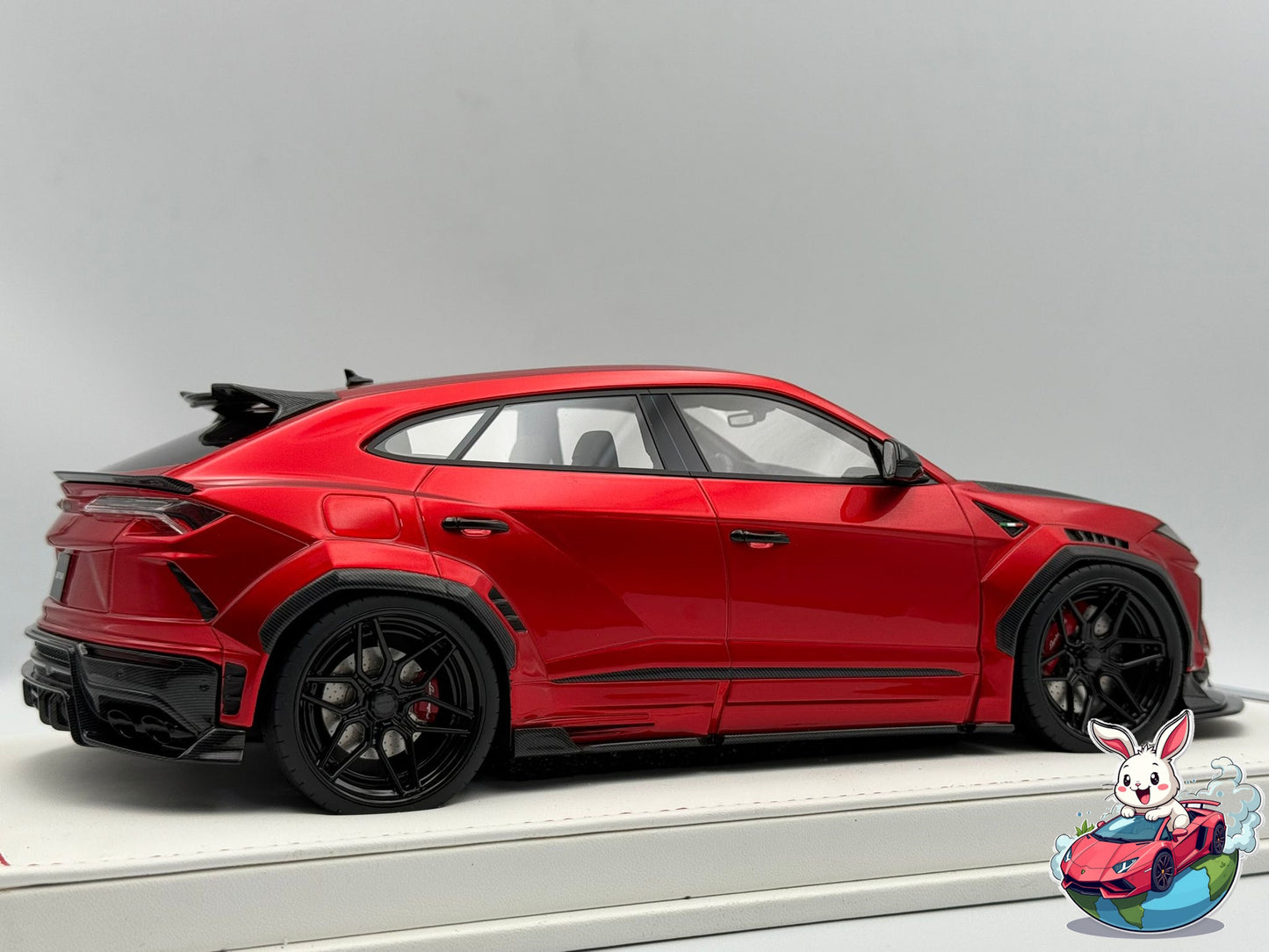Ivy Merit 1:18 Lamborghini Urus LBWK LB-WORKS (Red)