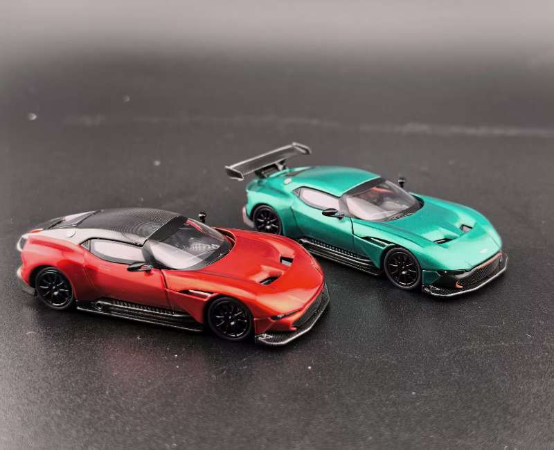 PREORDER Fine Works 1:64 Aston Martin Vulcan ‘Open Bonnet’