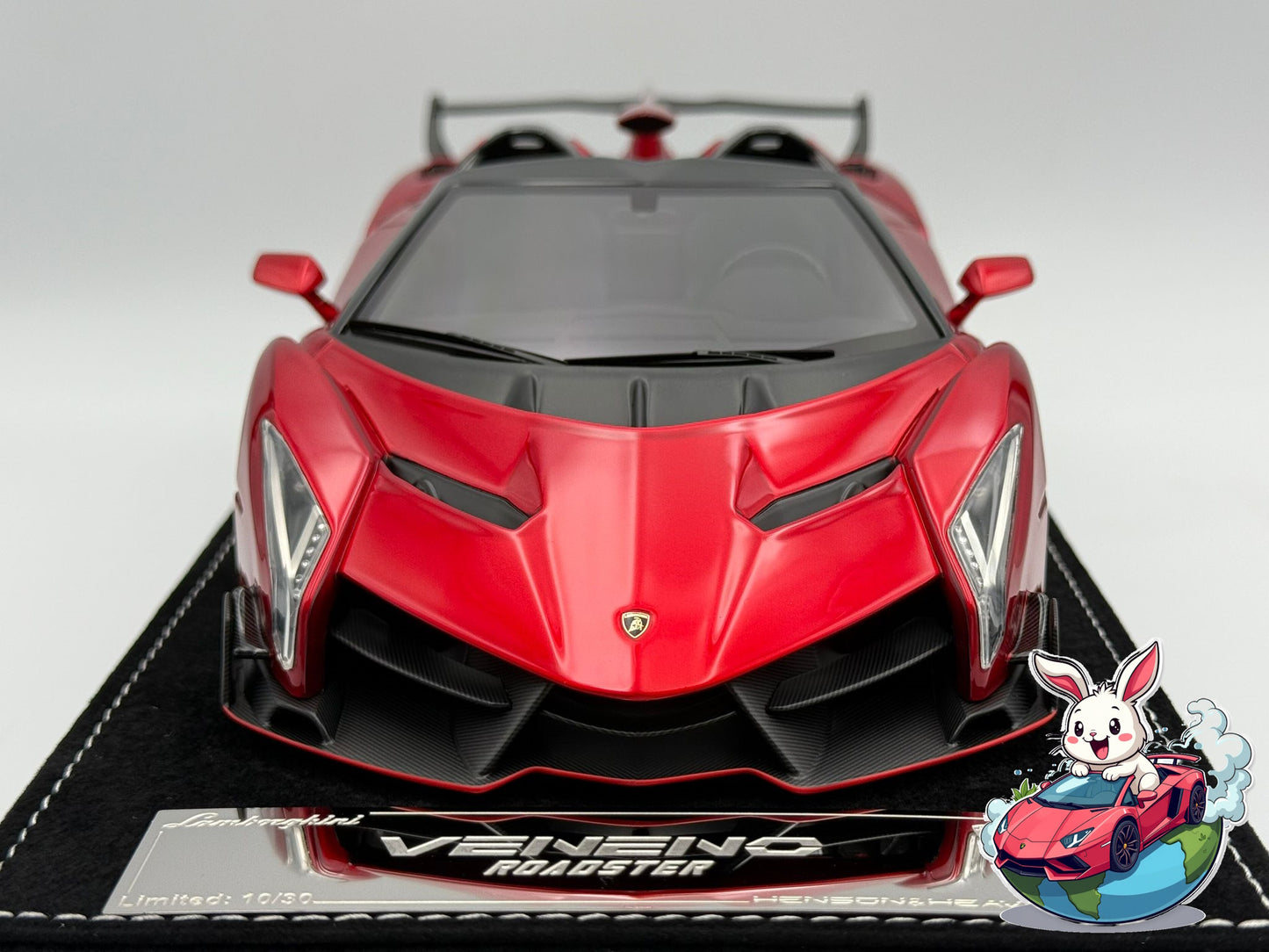 Henson & Heaven 1:18 Lamborghini Veneno Roadster (Launch Configuration)