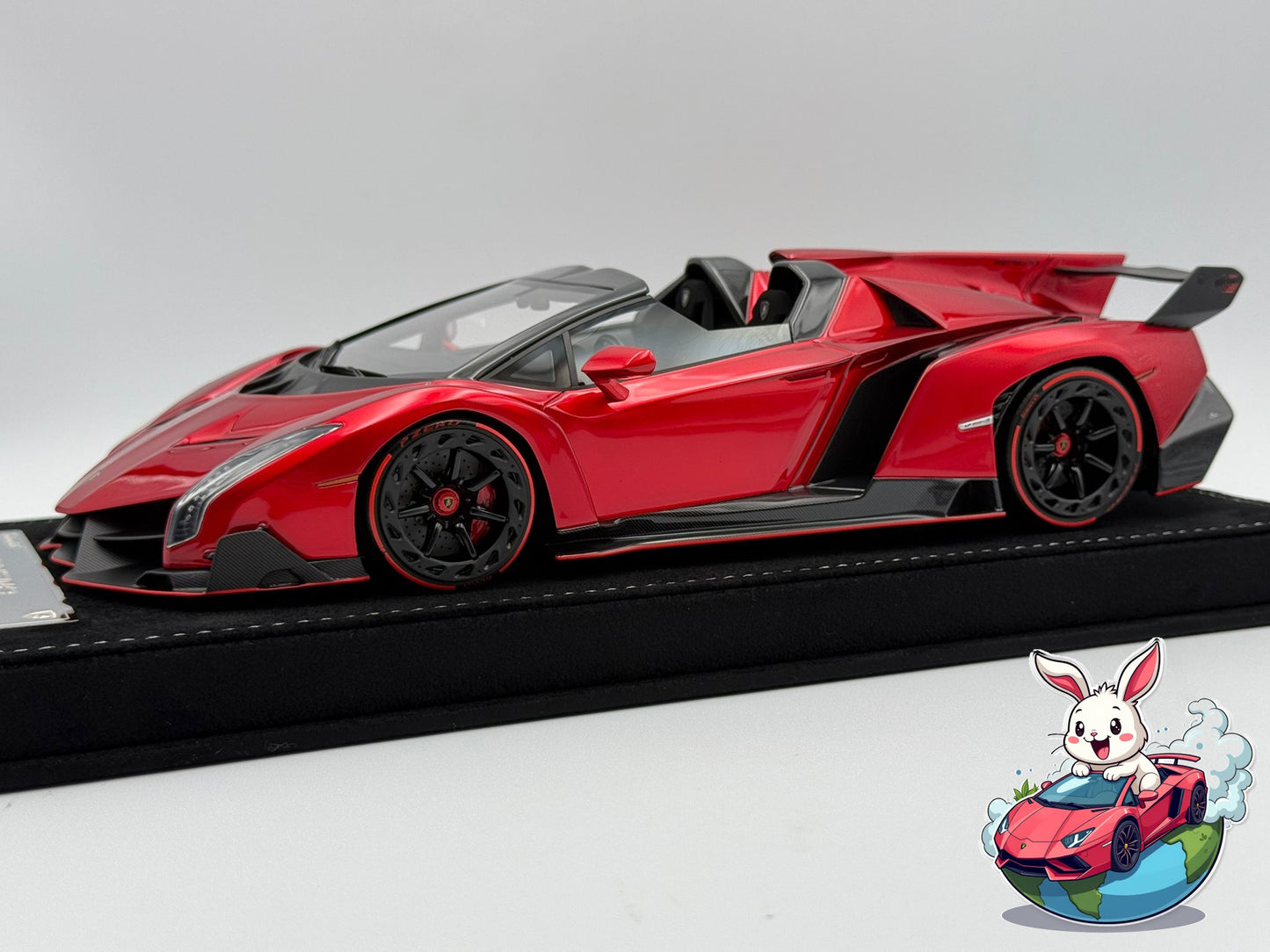 Henson & Heaven 1:18 Lamborghini Veneno Roadster (Launch Configuration)