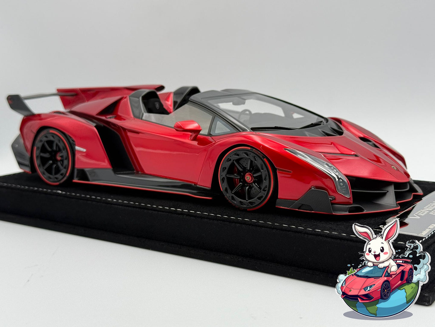 Henson & Heaven 1:18 Lamborghini Veneno Roadster (Launch Configuration)
