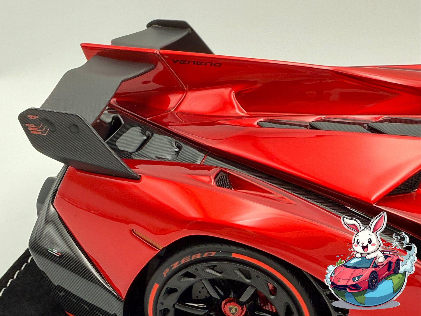 Henson & Heaven 1:18 Lamborghini Veneno Roadster (Launch Configuration)