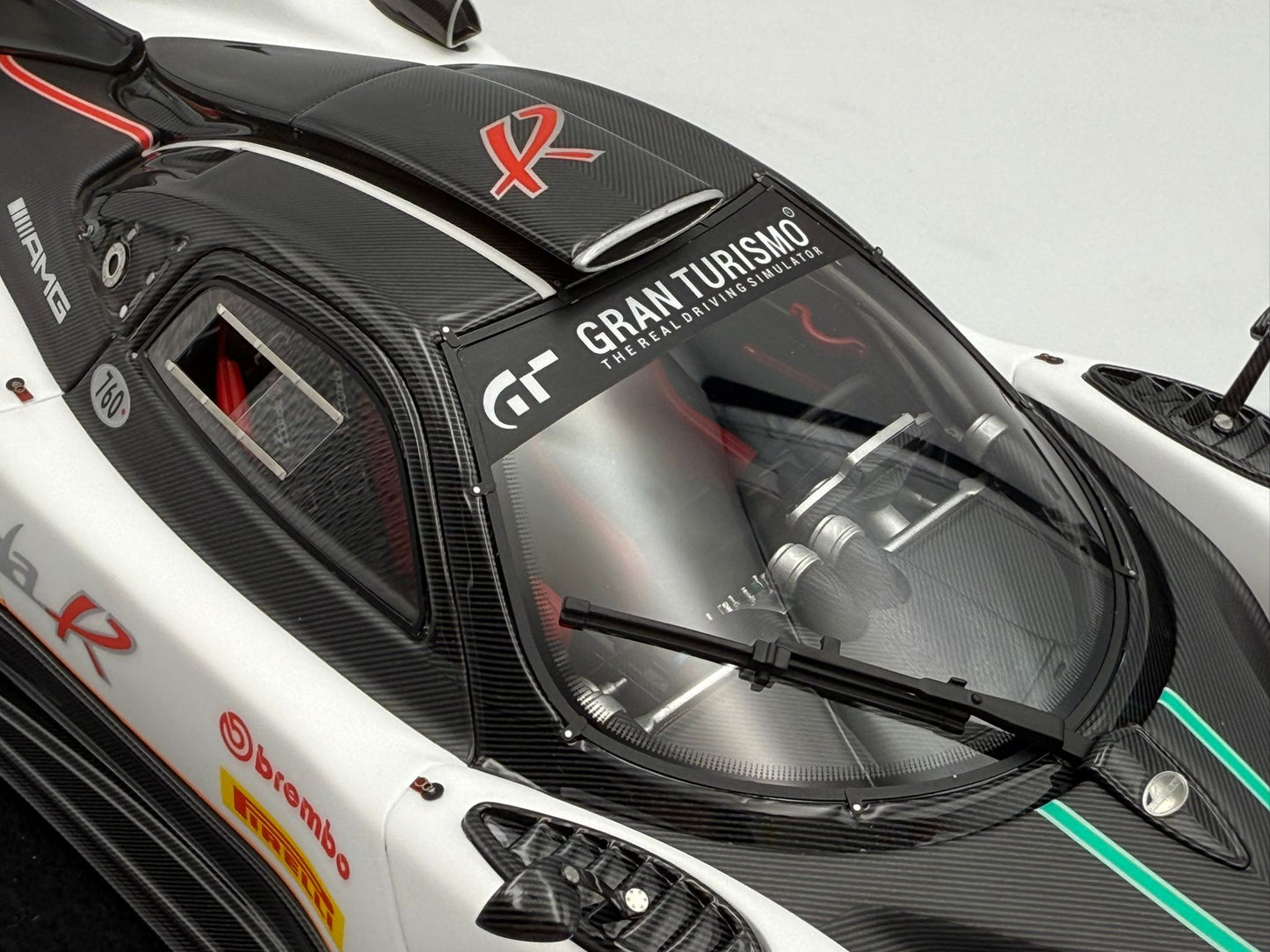 Henson & Heaven 1:18 Pagani Zonda R (White w/ Black Carbon)