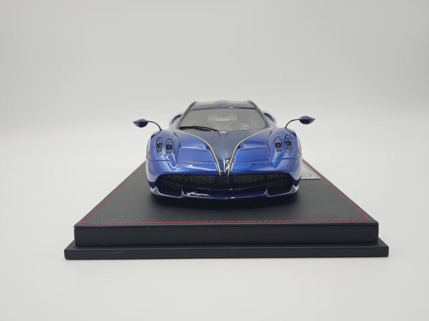 [PRE-ORDER] GL Models 1:18 Pagani Huayra (Blue Carbon)