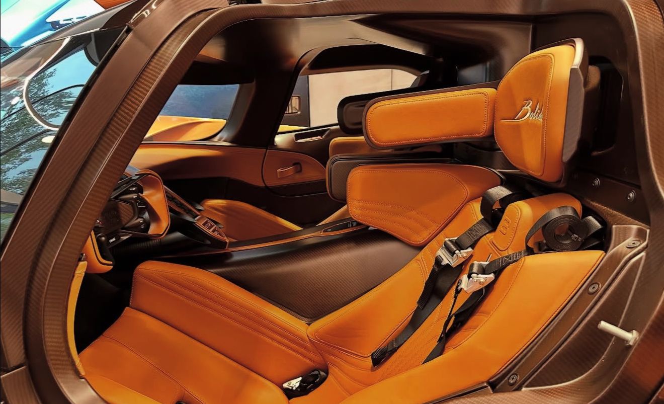 PREORDER Henson & Heaven 1:18 Bugatti Bolide (Brown Carbon) - Exclusive Model