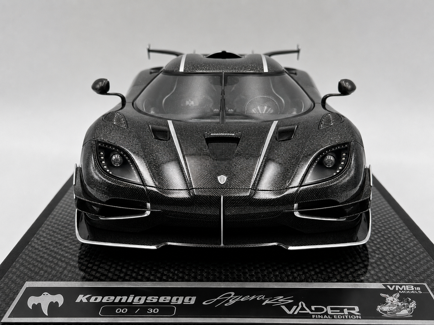 PREORDER VMB x Miniature Planet 1:18 Koenigsegg Agera RS Final Edition - Vader