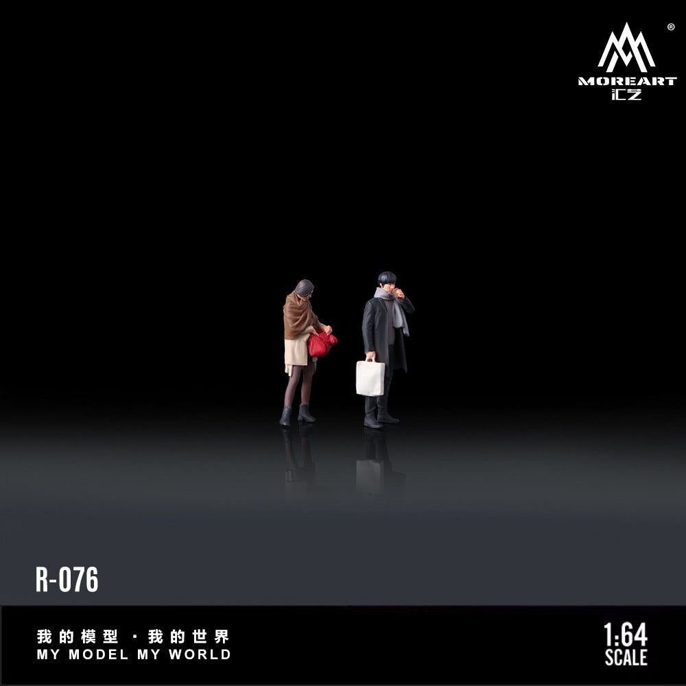 PREORDER MoreArt 1:64 Warm Winter Fashion Doll Set Realistic Resin Model