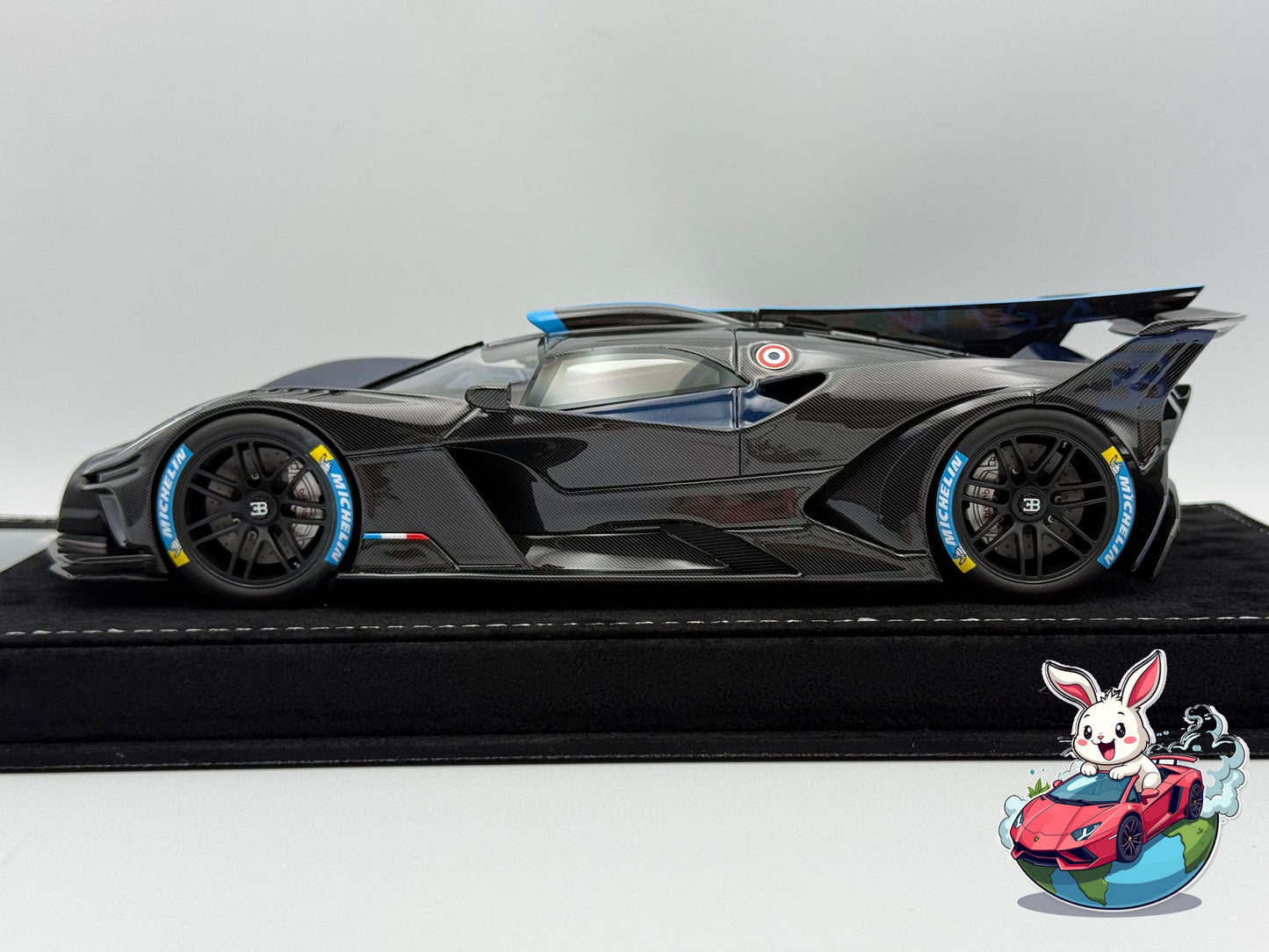 Henson & Heaven 1:18 Bugatti Bolide (Deep Blue/Carbon)