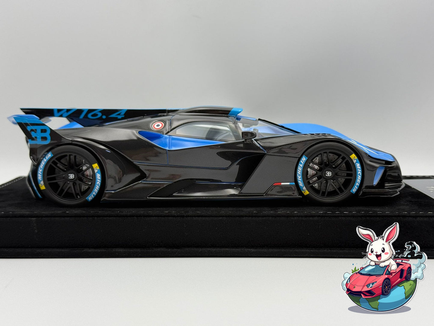 Henson & Heaven 1:18 Bugatti Bolide (French Blue/Black Carbon)