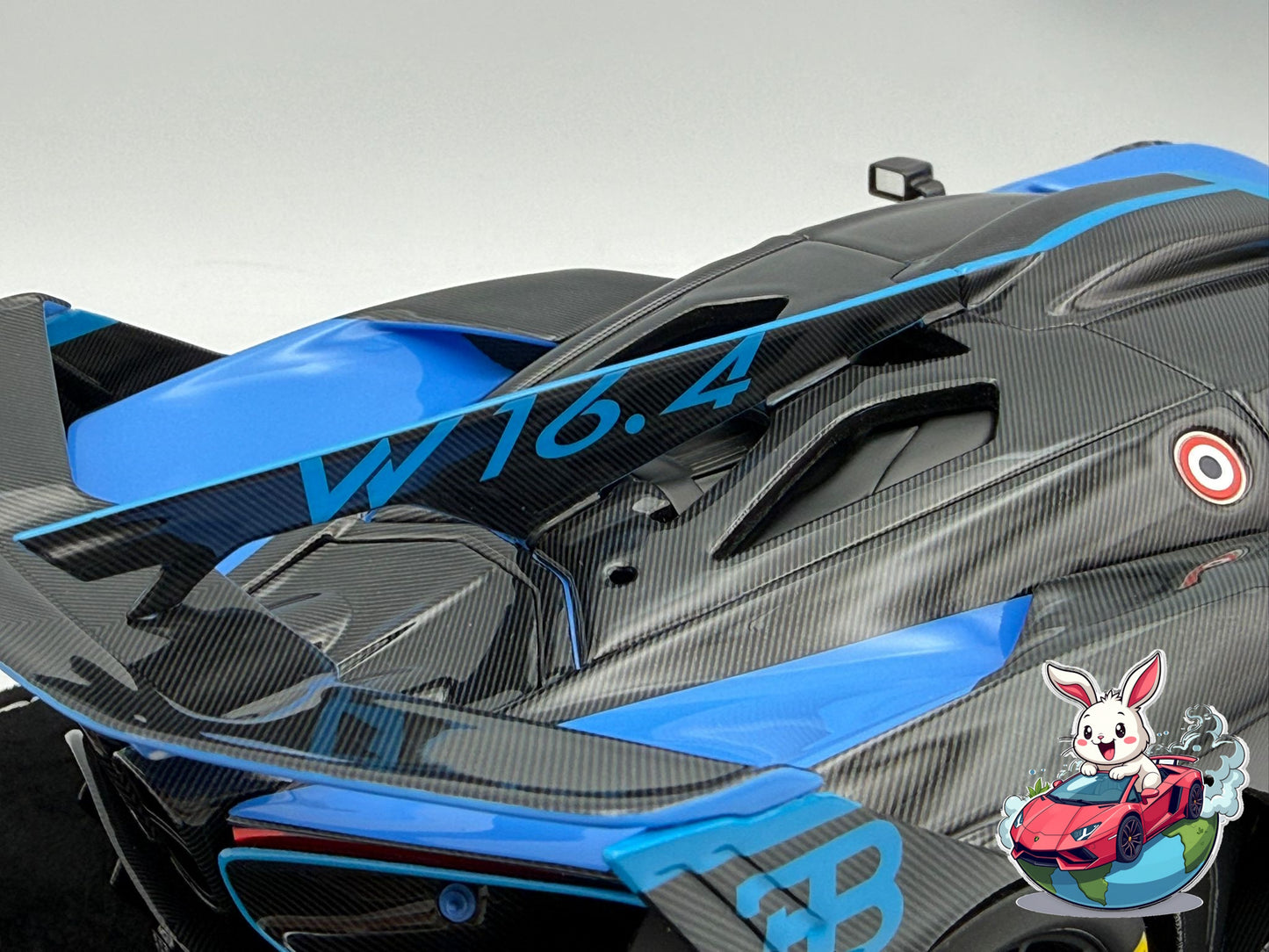 Henson & Heaven 1:18 Bugatti Bolide (French Blue/Black Carbon)