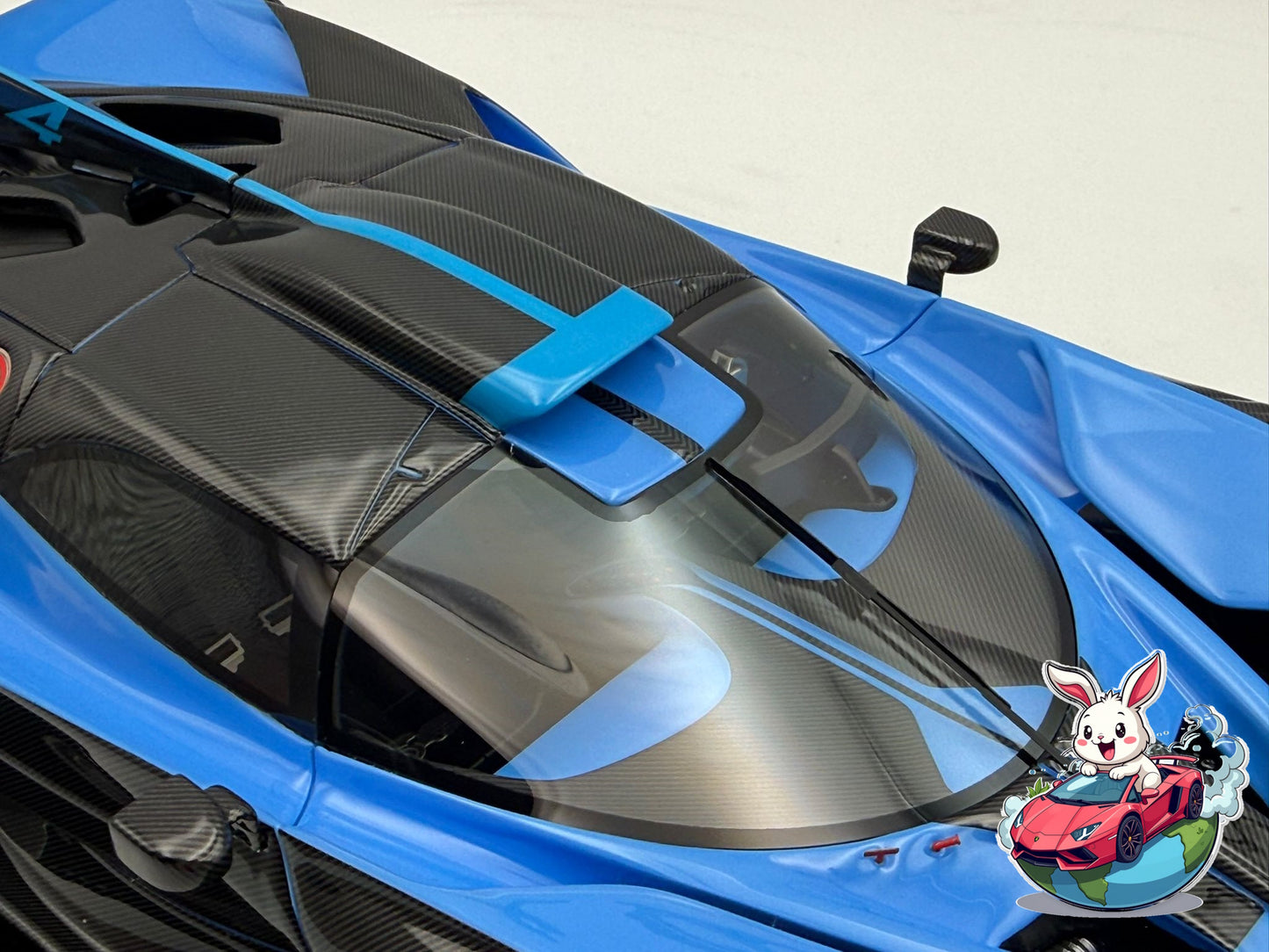 Henson & Heaven 1:18 Bugatti Bolide (French Blue/Black Carbon)