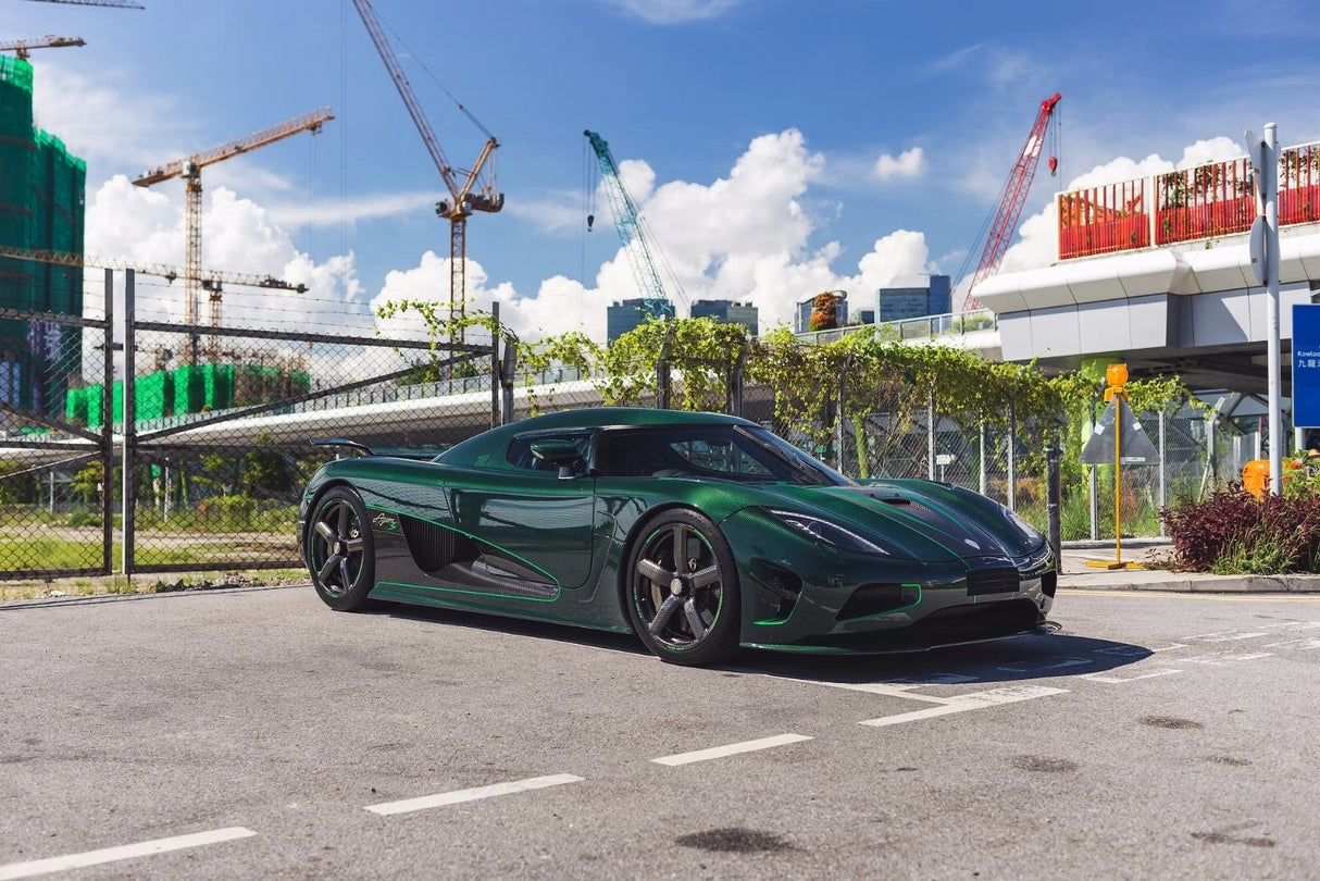 PREORDER VMB x Miniature Planet 1:18 Koenigsegg Agera S 'Goblin' (Green Carbon Fiber)