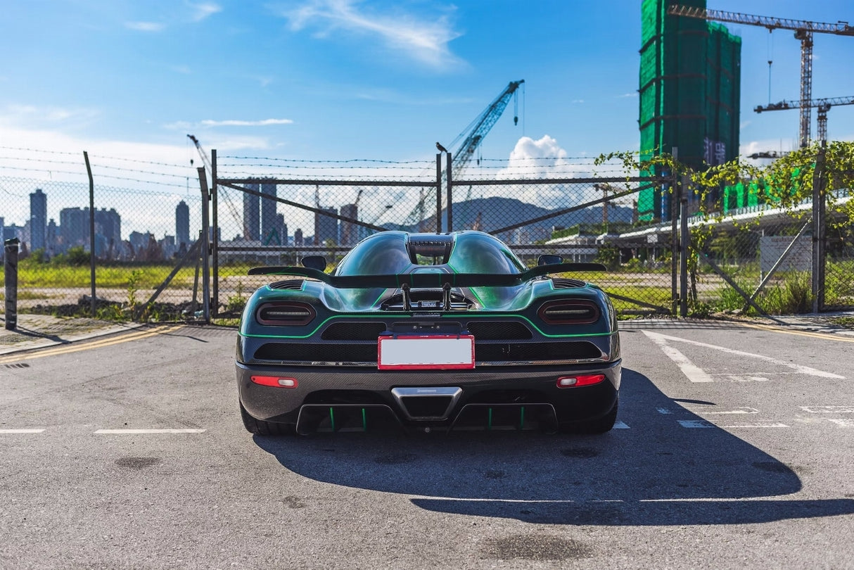 PREORDER VMB x Miniature Planet 1:18 Koenigsegg Agera S 'Goblin' (Green Carbon Fiber)