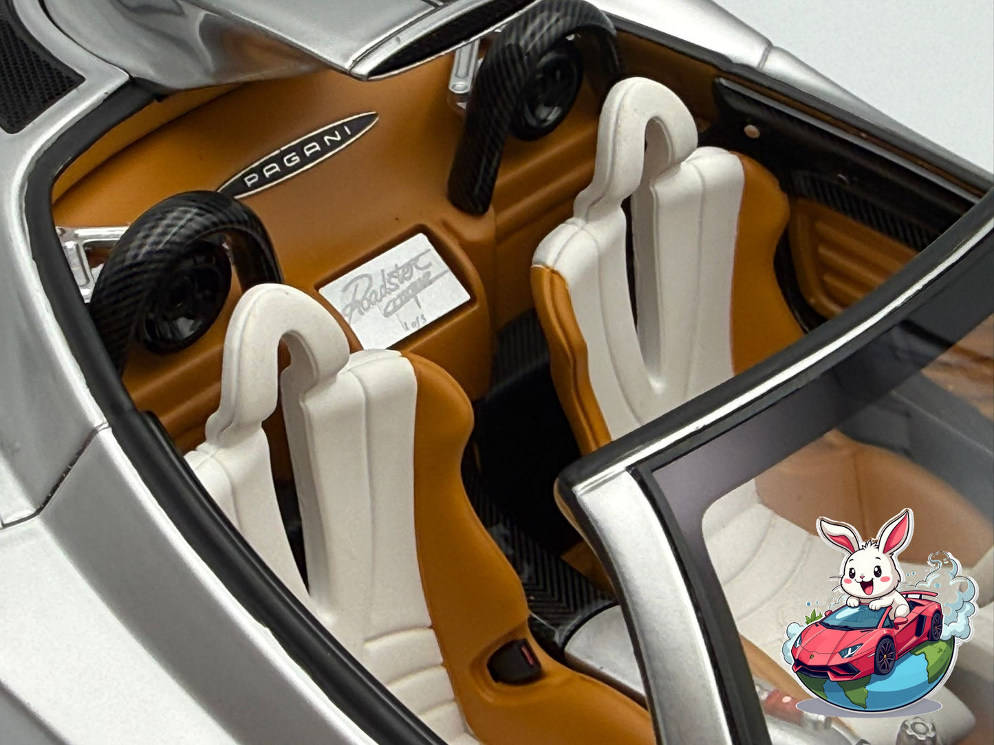 Henson & Heaven 1:18 Pagani Zonda Cinque Roadster (Liquid Silver)