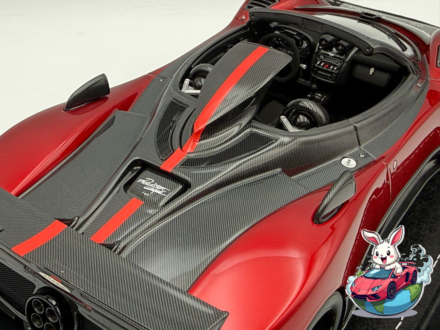 Henson & Heaven 1:18 Pagani Zonda Cinque Roadster (Red/Carbon Fiber)