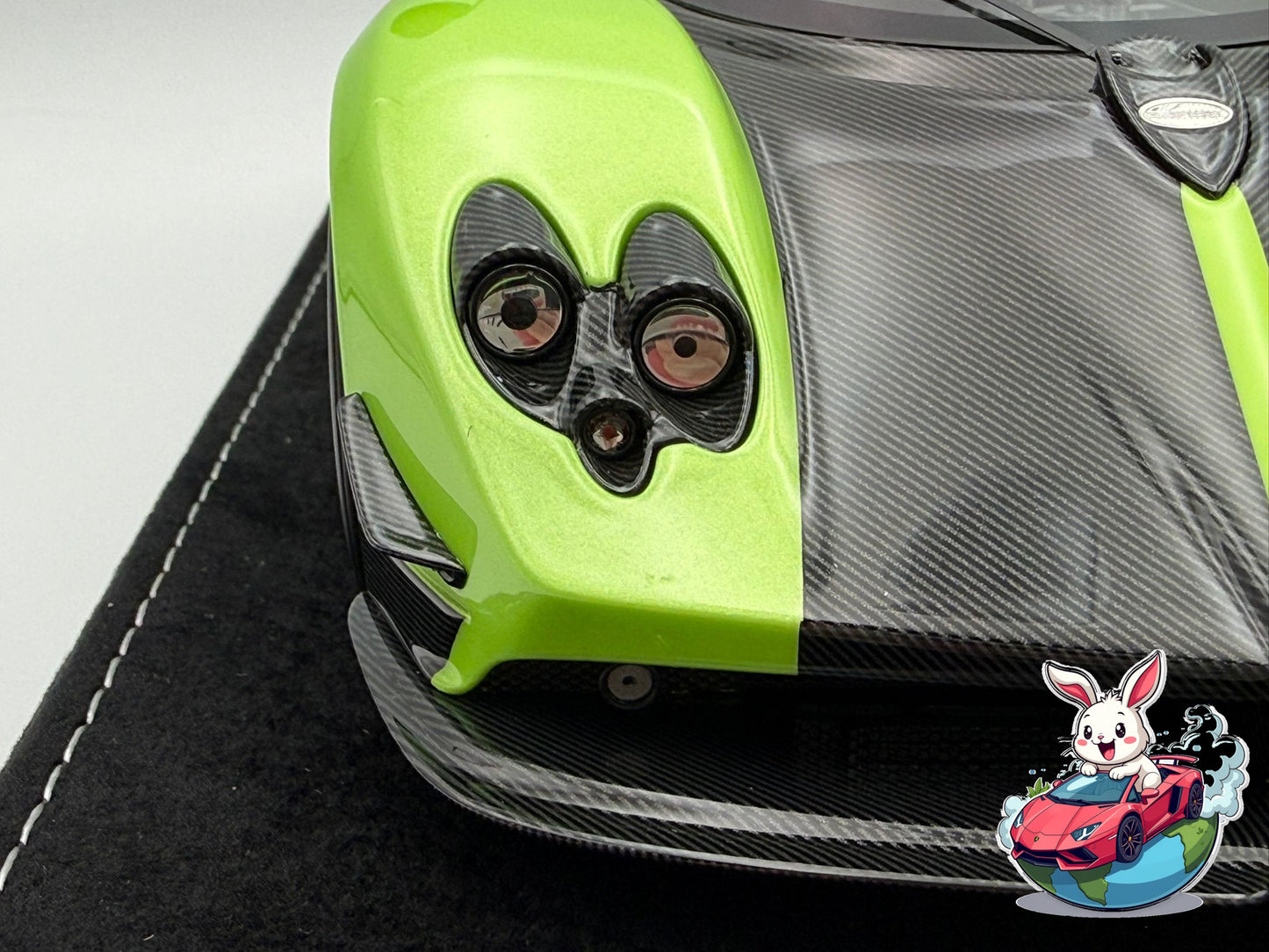 Henson & Heaven 1:18 Pagani Zonda Cinque Roadster (Green/Carbon Fiber)