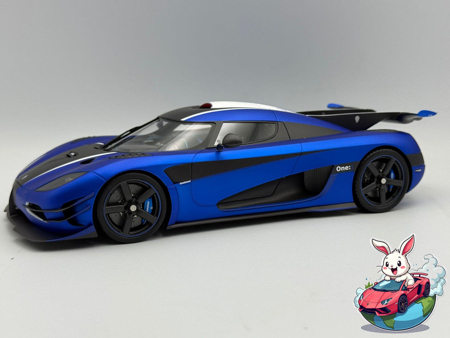 VMB 1:18 Koenigsegg One:1 (Matte Imperial Blue)