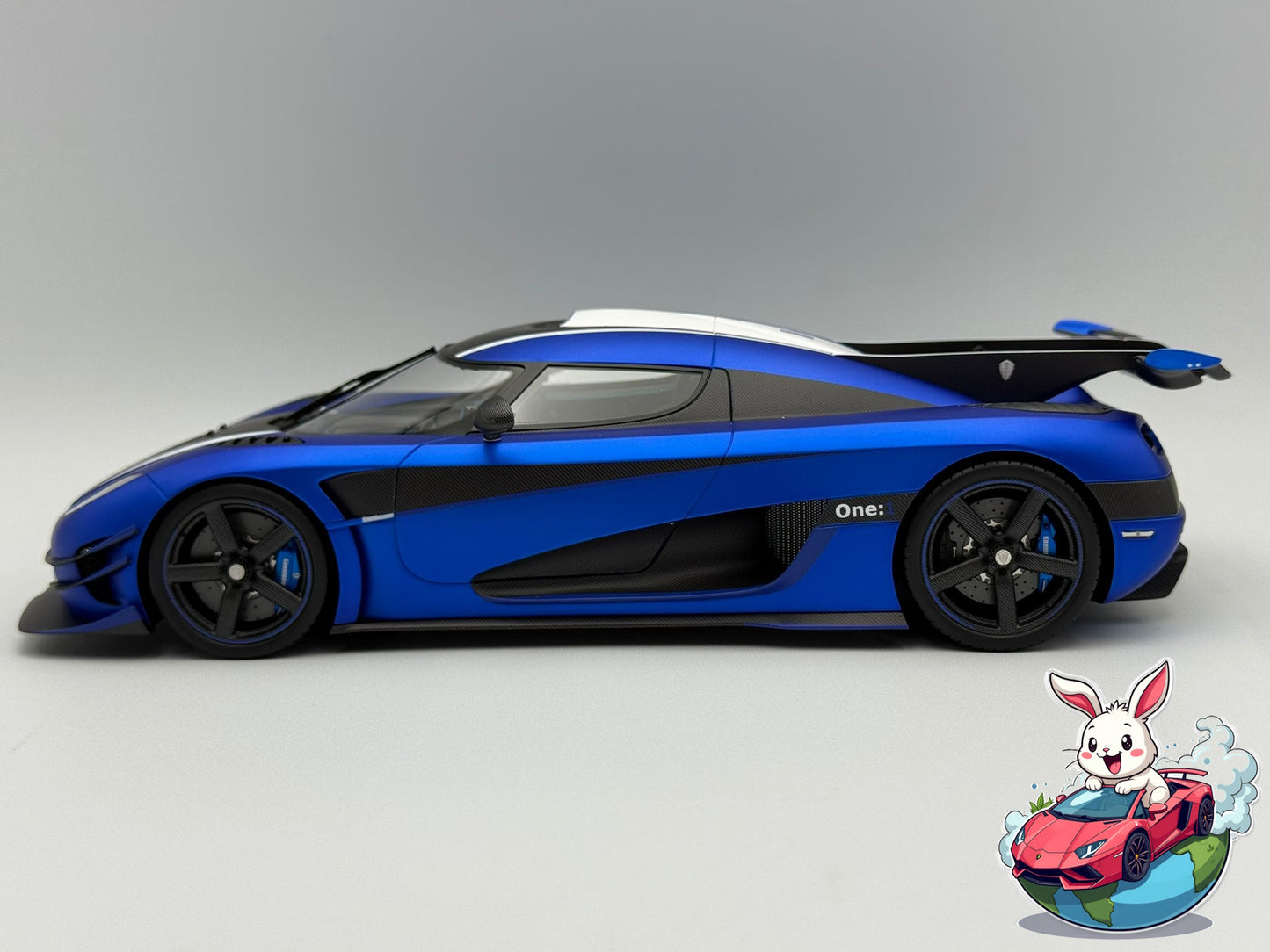 VMB 1:18 Koenigsegg One:1 (Matte Imperial Blue)