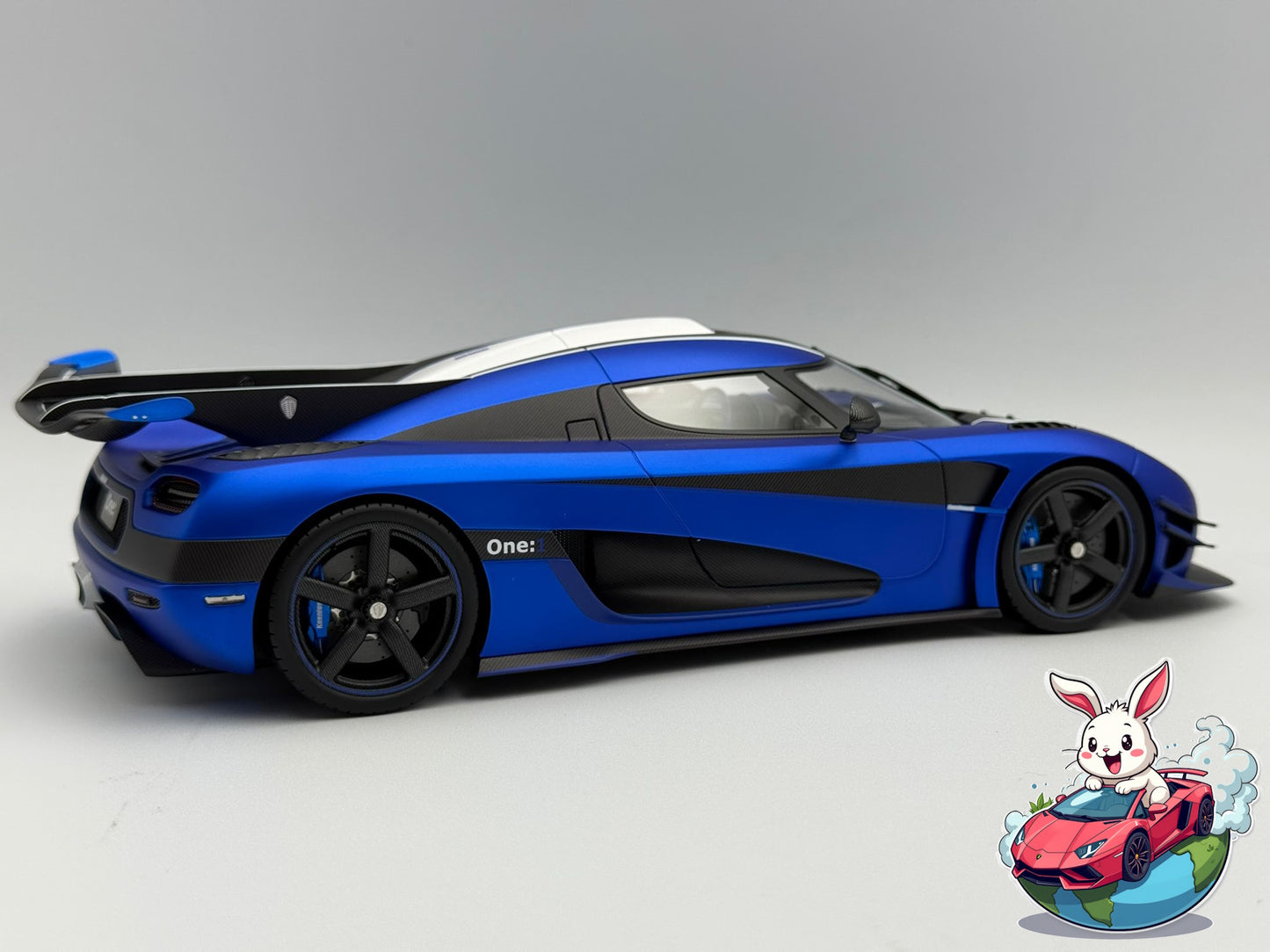 VMB 1:18 Koenigsegg One:1 (Matte Imperial Blue)
