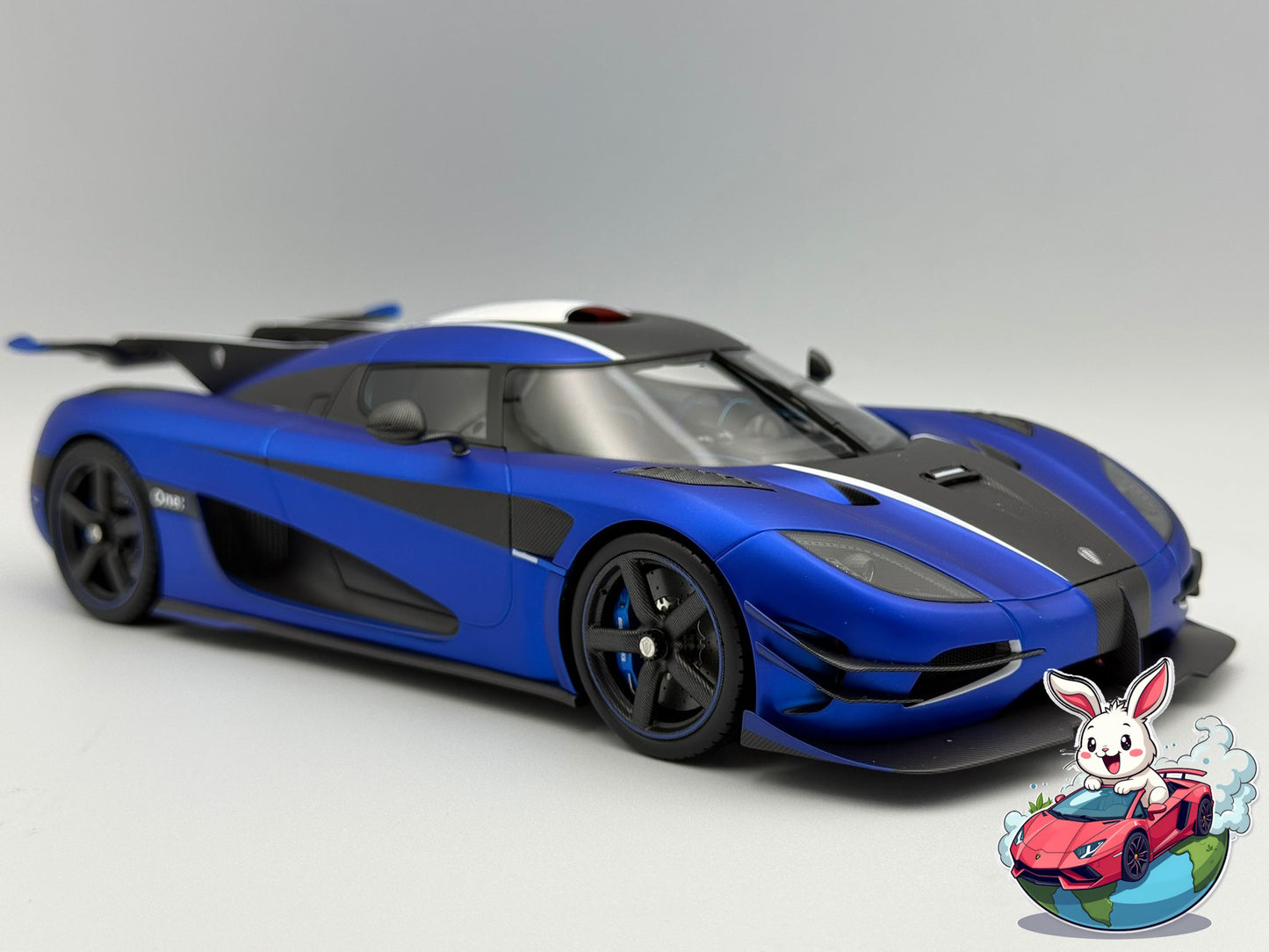 VMB 1:18 Koenigsegg One:1 (Matte Imperial Blue)