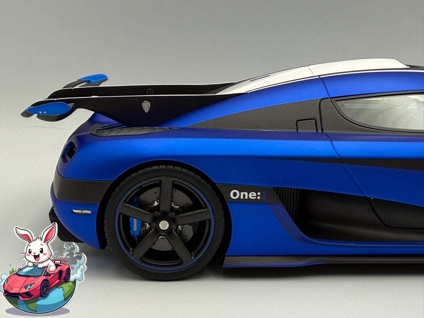 VMB 1:18 Koenigsegg One:1 (Matte Imperial Blue)