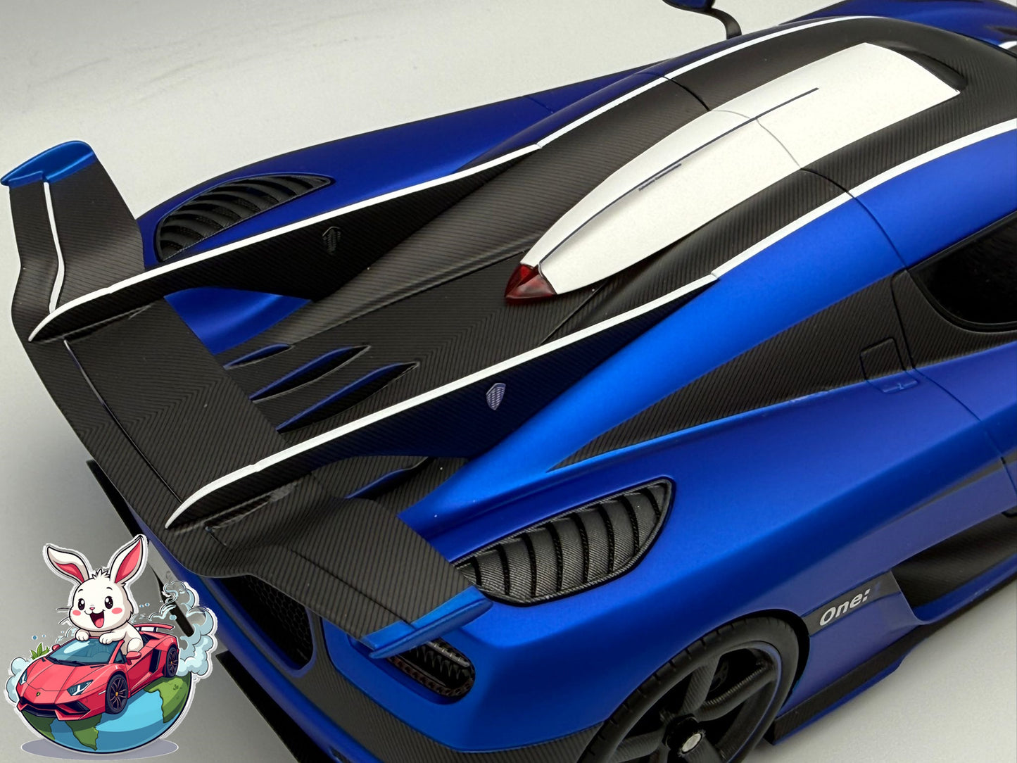 VMB 1:18 Koenigsegg One:1 (Matte Imperial Blue)