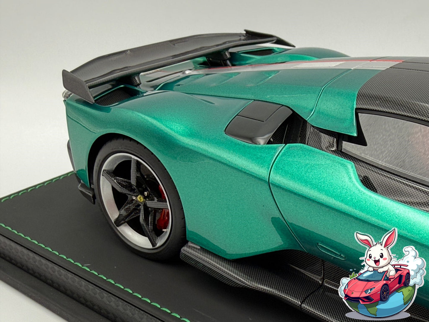 BBR 1:18 Ferrari F80 (Green Jewel - Bicolore Wheels)