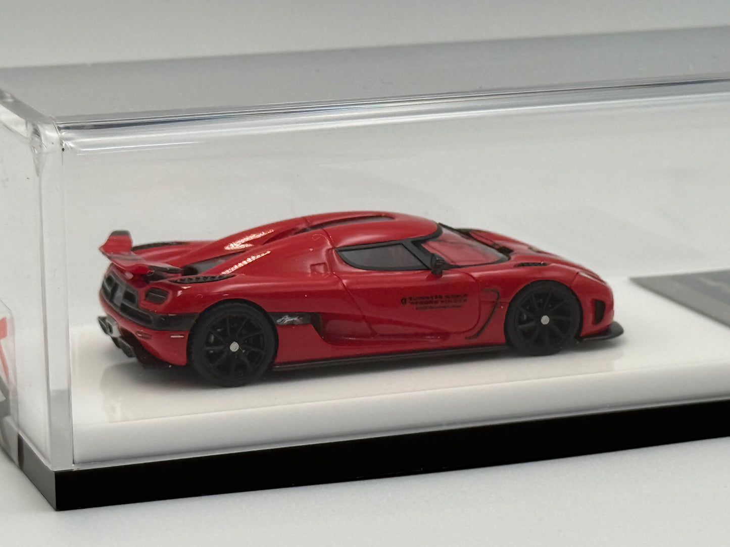 VMB 1:64 Koenigsegg Agera R ‘World Record Edition’ (Velocity Red)