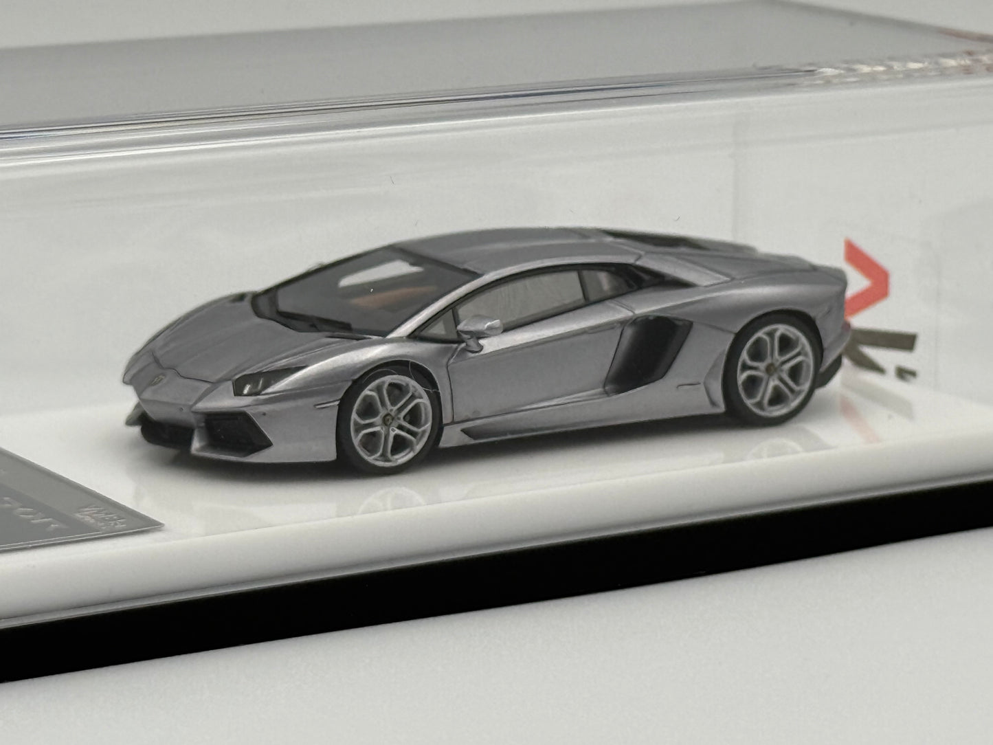 VMB 1:64 Lamborghini Aventador LP700-4 (Silver Gray)