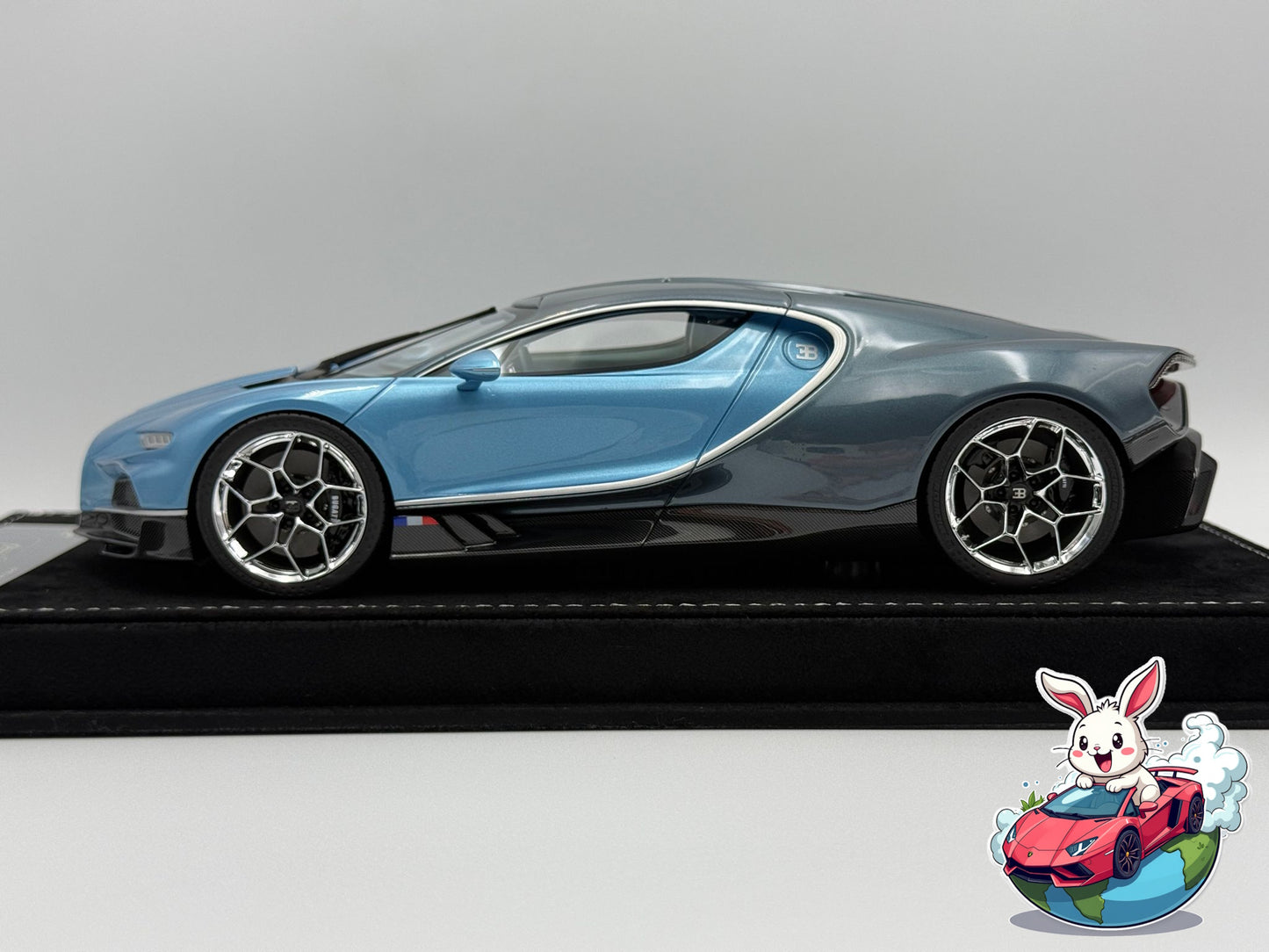 Henson & Heaven 1:18 Bugatti Tourbillon (Silver Blue/Deep Blue)
