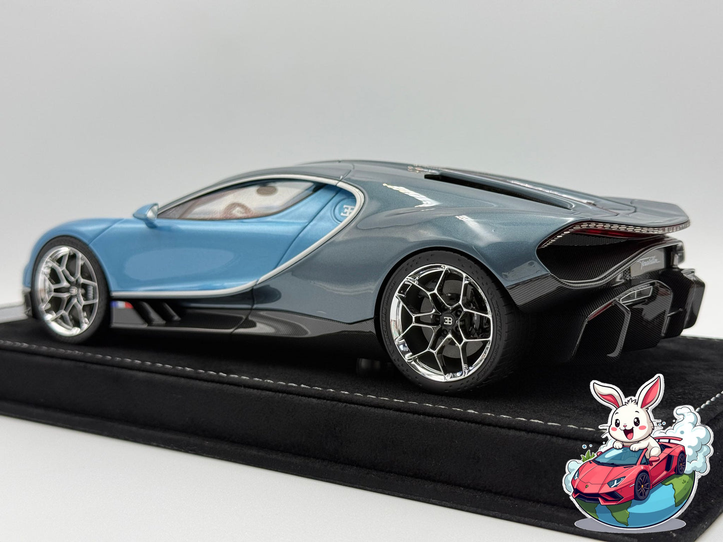 Henson & Heaven 1:18 Bugatti Tourbillon (Silver Blue/Deep Blue)