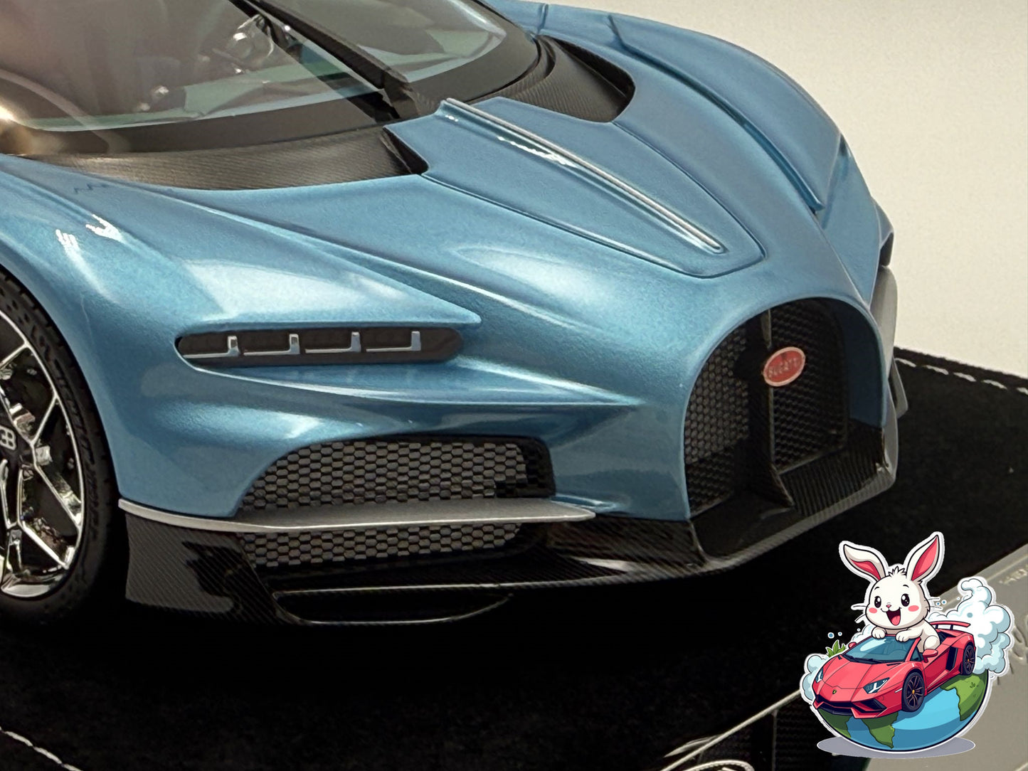 Henson & Heaven 1:18 Bugatti Tourbillon (Silver Blue/Deep Blue)