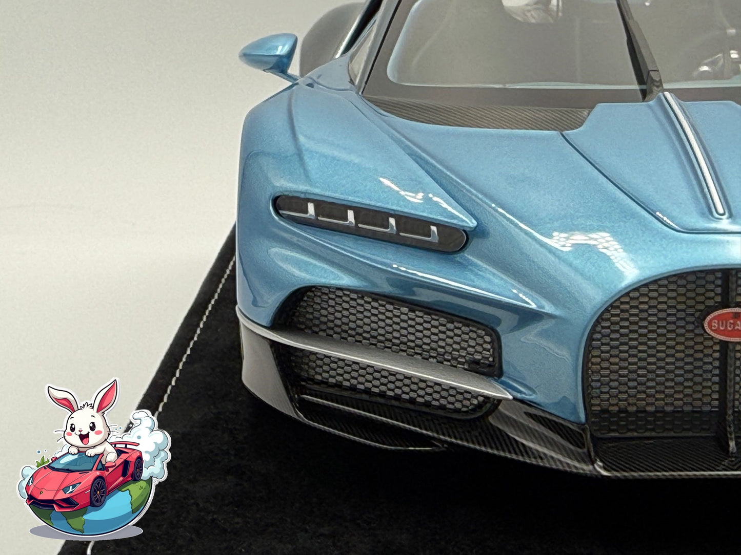 Henson & Heaven 1:18 Bugatti Tourbillon (Silver Blue/Deep Blue)