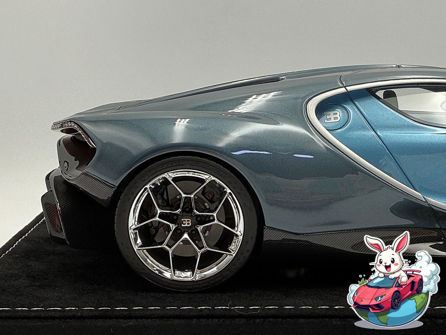 Henson & Heaven 1:18 Bugatti Tourbillon (Silver Blue/Deep Blue)