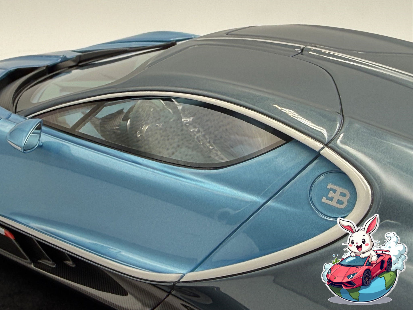 Henson & Heaven 1:18 Bugatti Tourbillon (Silver Blue/Deep Blue)