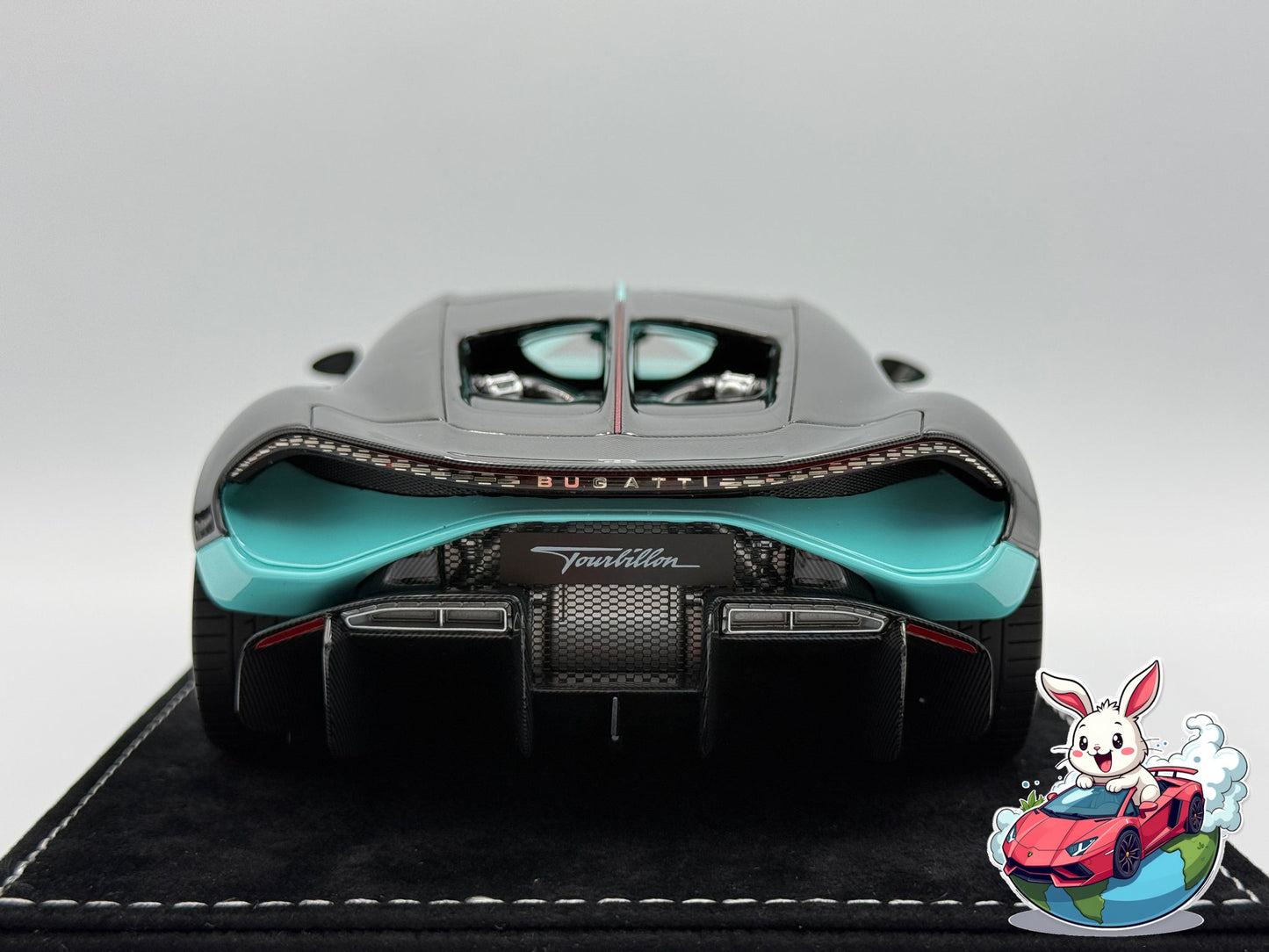 Henson & Heaven 1:18 Bugatti Tourbillon (Black Carbon/Tiffany)
