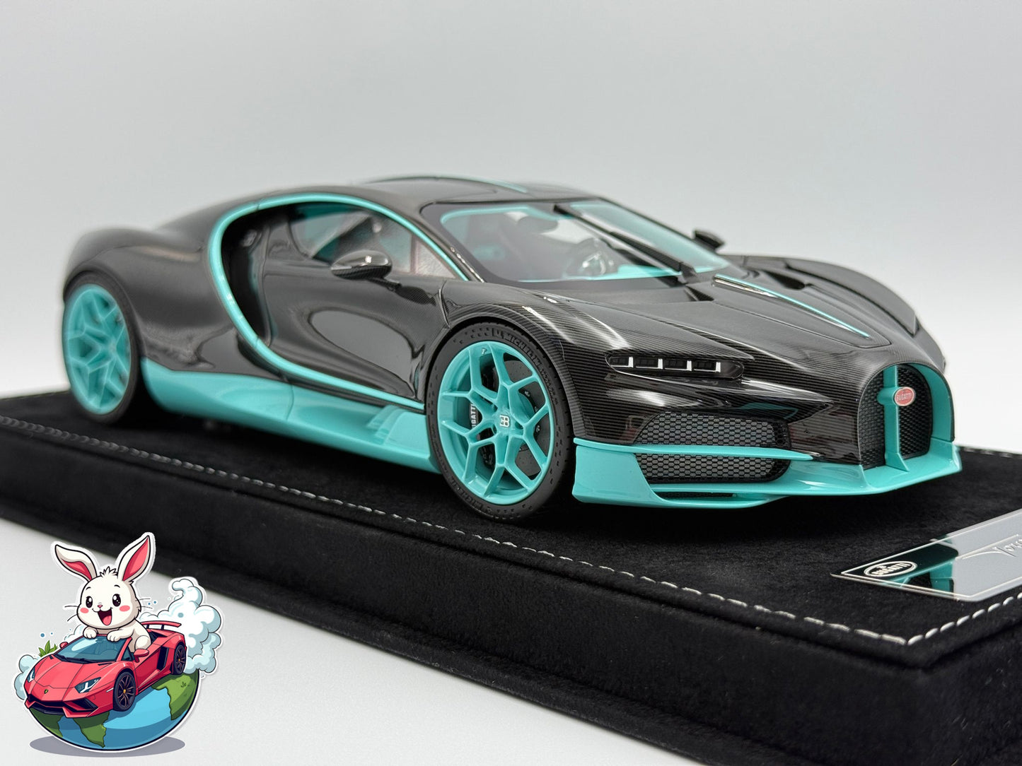 Henson & Heaven 1:18 Bugatti Tourbillon (Black Carbon/Tiffany)