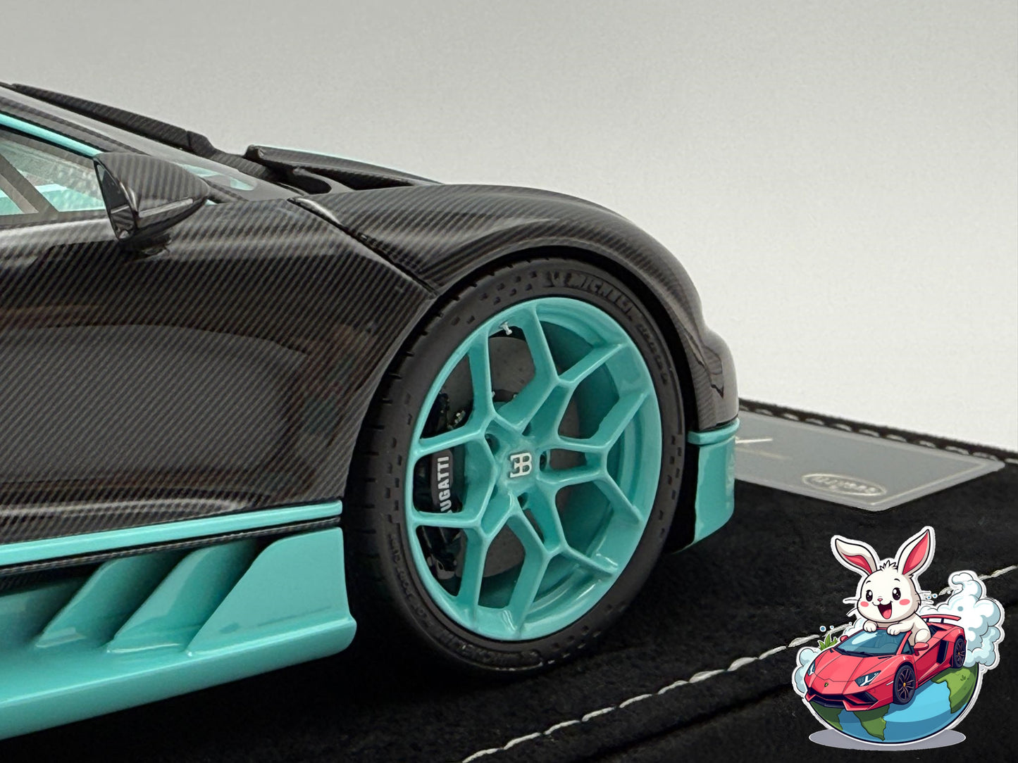 Henson & Heaven 1:18 Bugatti Tourbillon (Black Carbon/Tiffany)