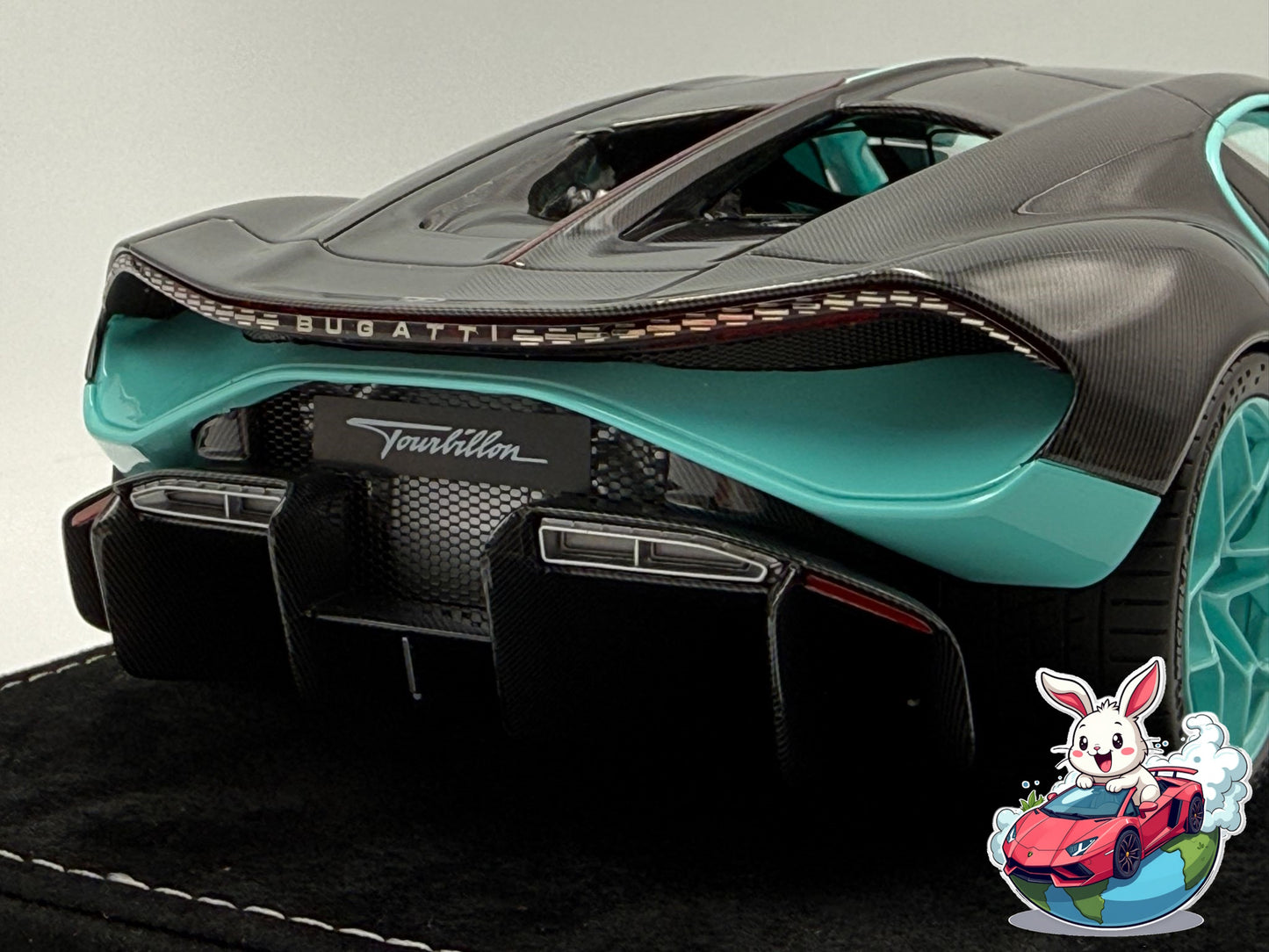 Henson & Heaven 1:18 Bugatti Tourbillon (Black Carbon/Tiffany)
