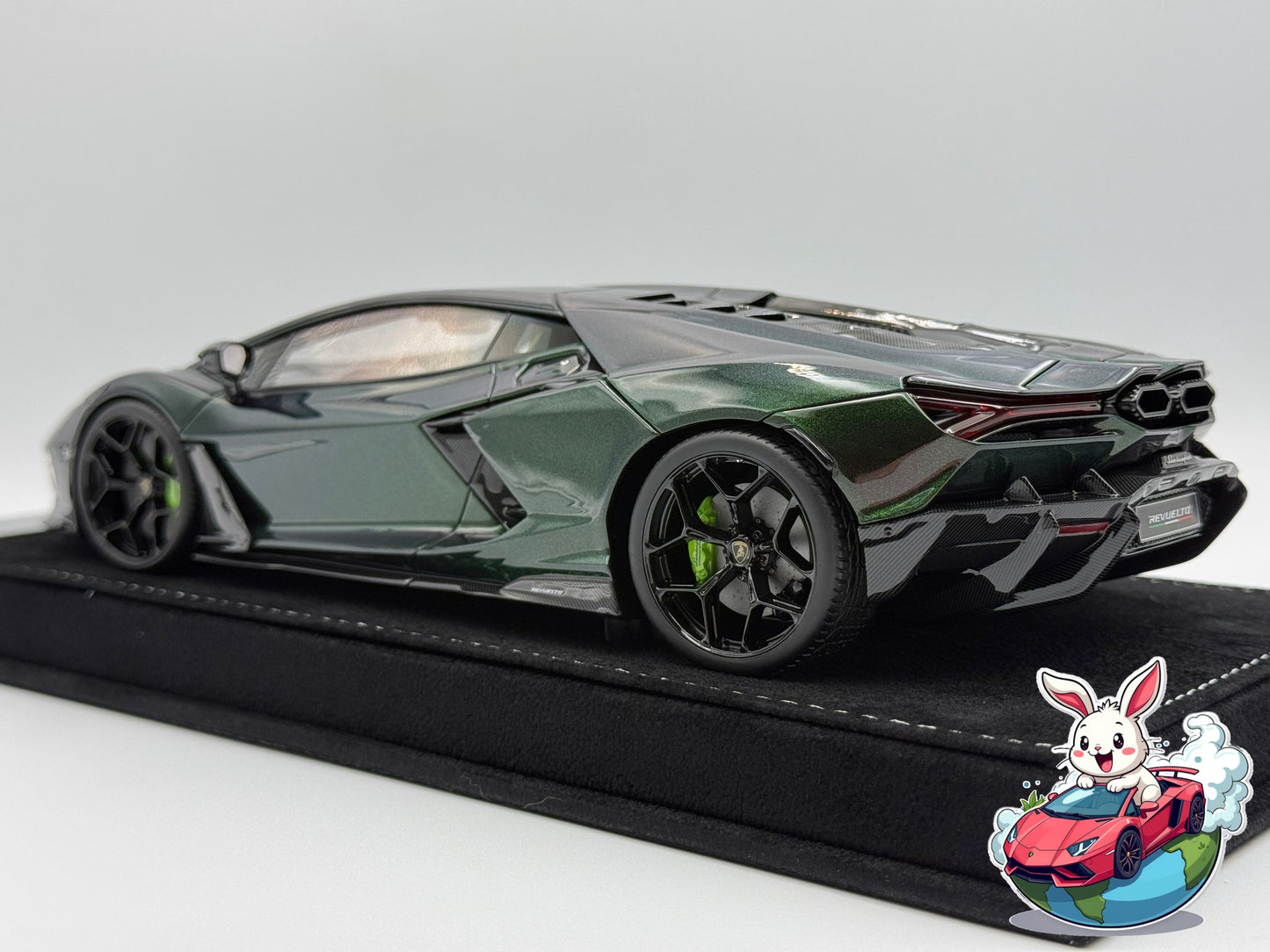 Henson & Heaven 1:18 Lamborghini Revuelto (Verde Agave Lucido)