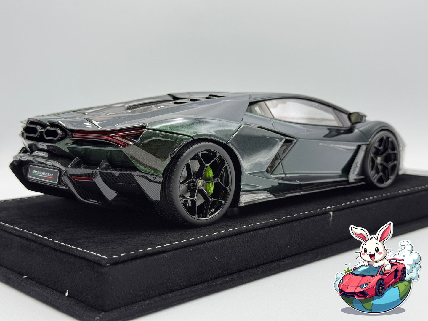 Henson & Heaven 1:18 Lamborghini Revuelto (Verde Agave Lucido)