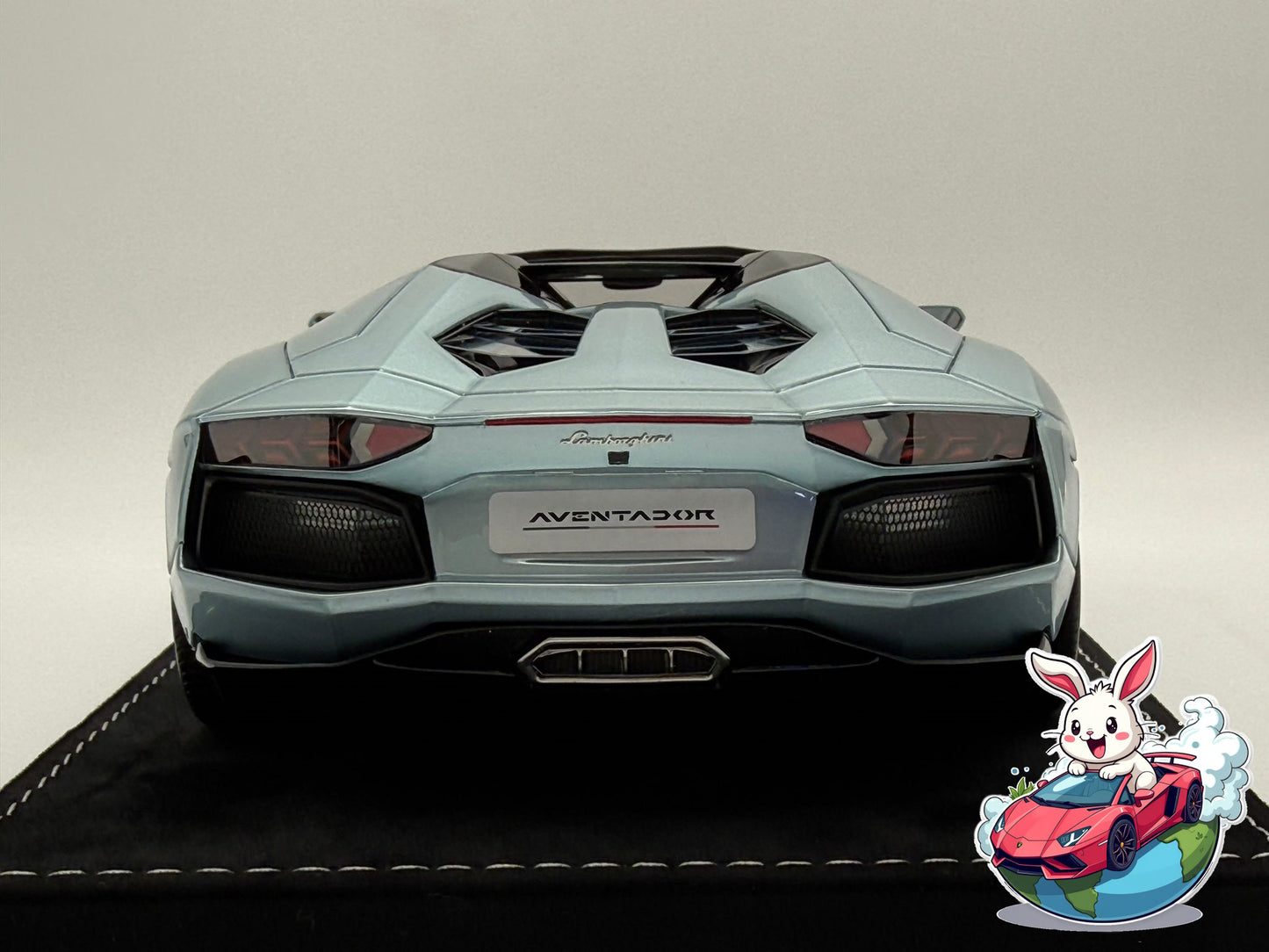 Henson & Heaven 1:18 Lamborghini Aventador LP700-4 Roadster (Azzurro Thetys)