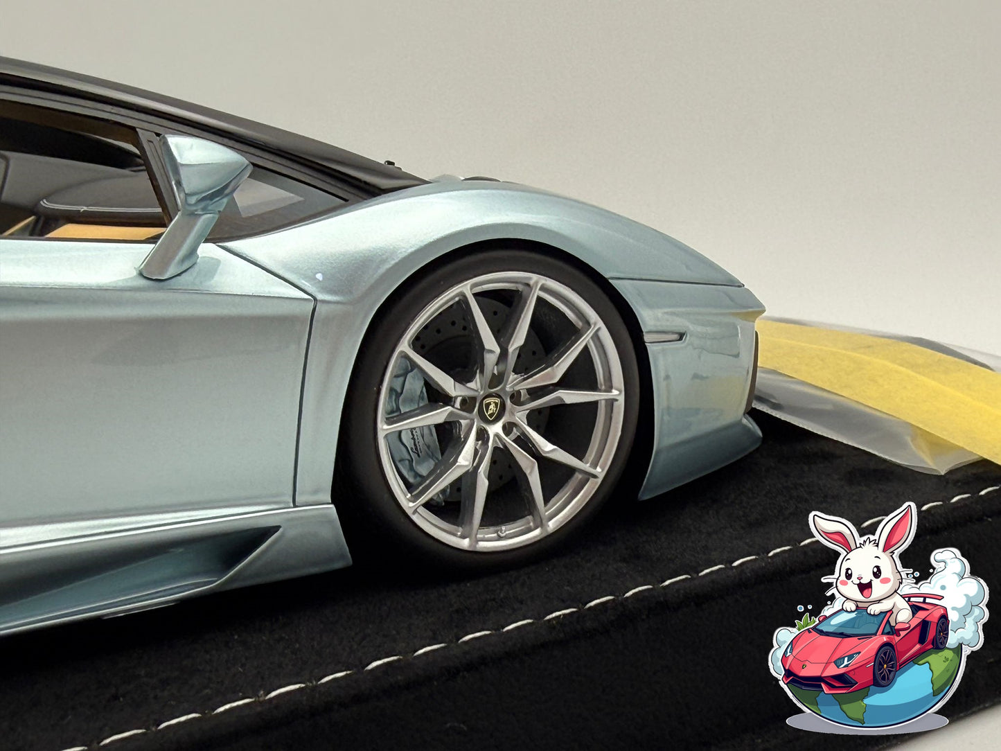 Henson & Heaven 1:18 Lamborghini Aventador LP700-4 Roadster (Azzurro Thetys)