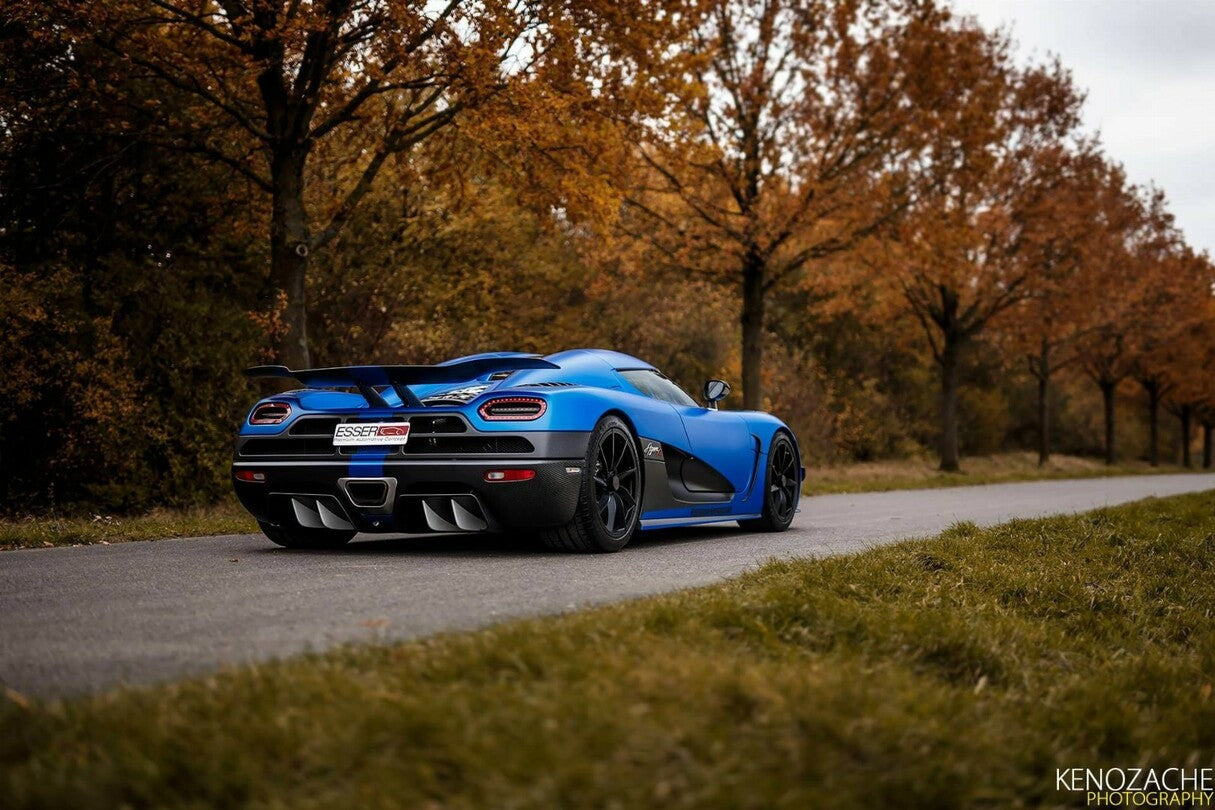 VMB 1:18 Koenigsegg Agera R (Matte Imperial Blue)