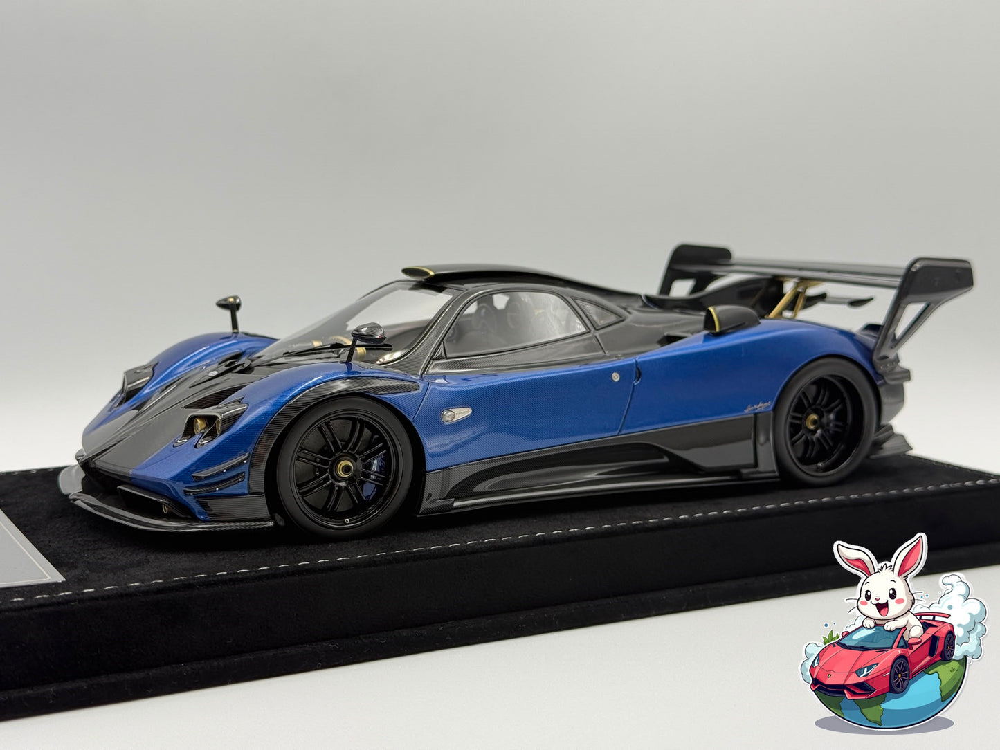 Henson & Heaven 1:18 Pagani Zonda MY (Blue)