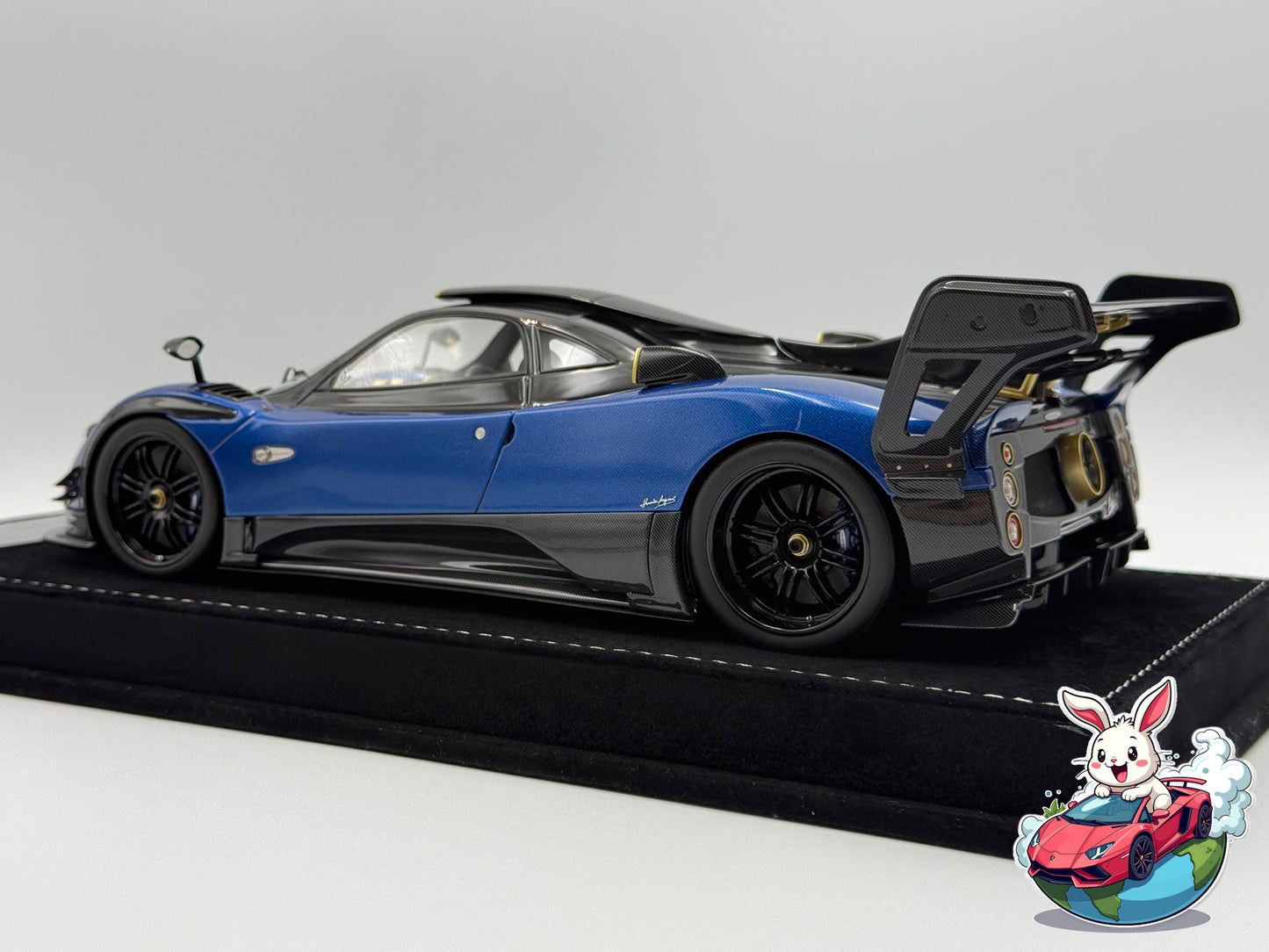 Henson & Heaven 1:18 Pagani Zonda MY (Blue)