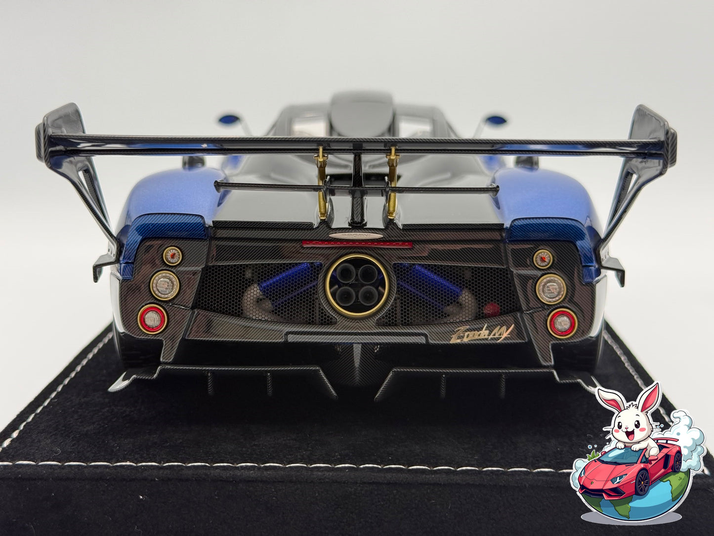 Henson & Heaven 1:18 Pagani Zonda MY (Blue)