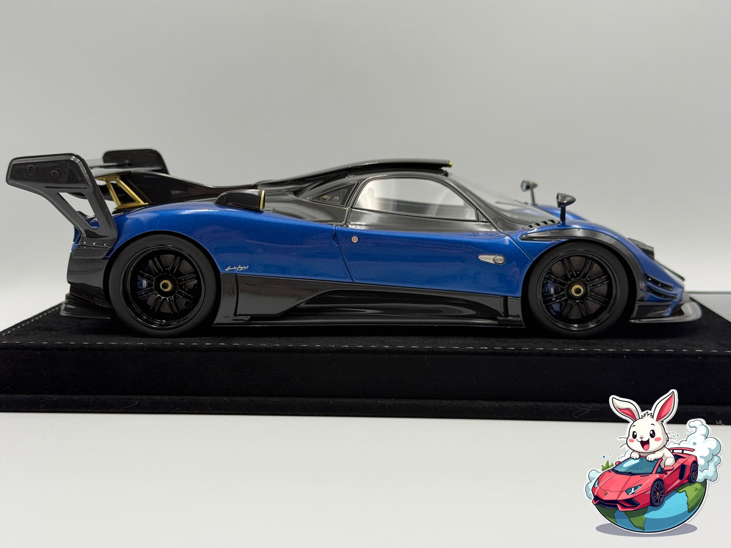 Henson & Heaven 1:18 Pagani Zonda MY (Blue)
