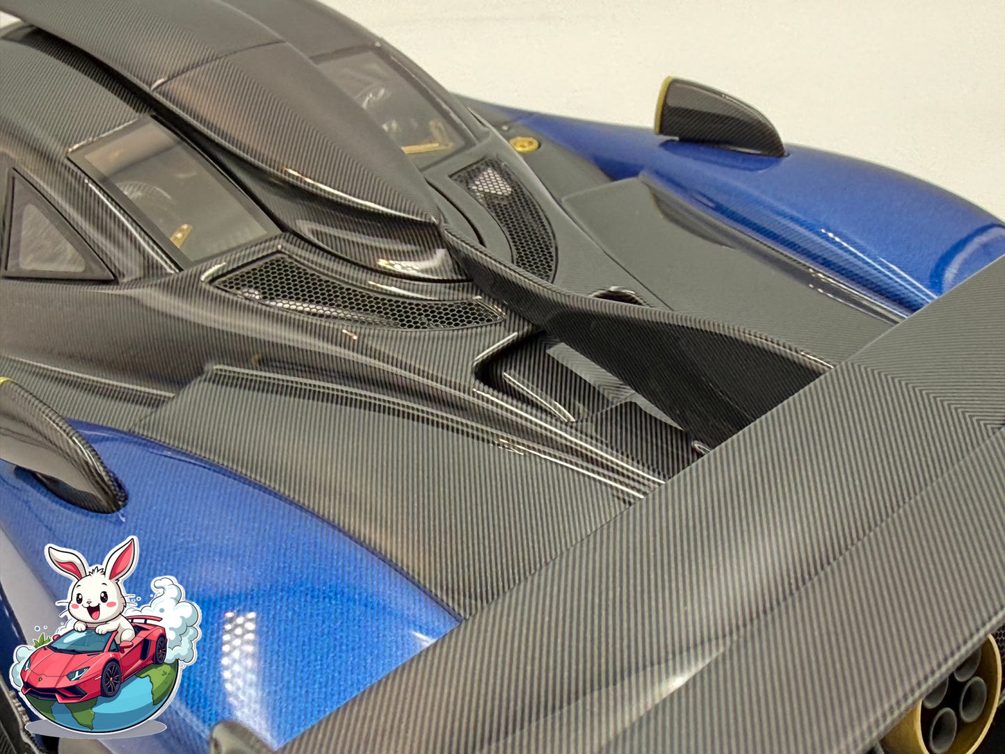 Henson & Heaven 1:18 Pagani Zonda MY (Blue)